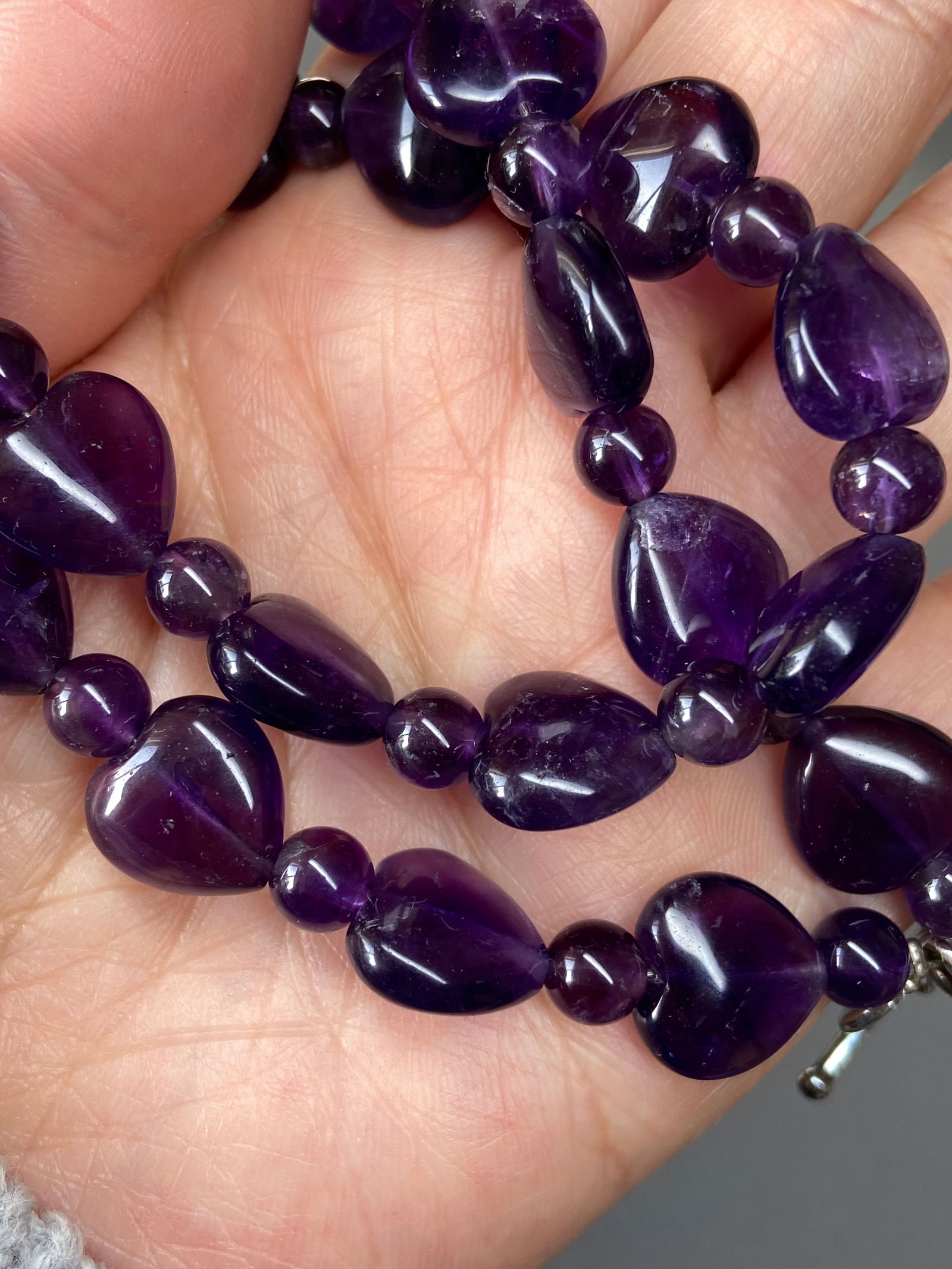 Vintage Royal Purple Amethyst Heart Bead Necklace - 10