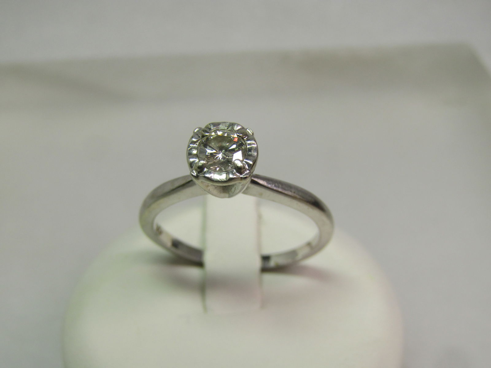 Vintage 14kt Diamond Engagement Ring, Sz. 8.25 White Gold, .27 CTW, 1950's-1960's - 3