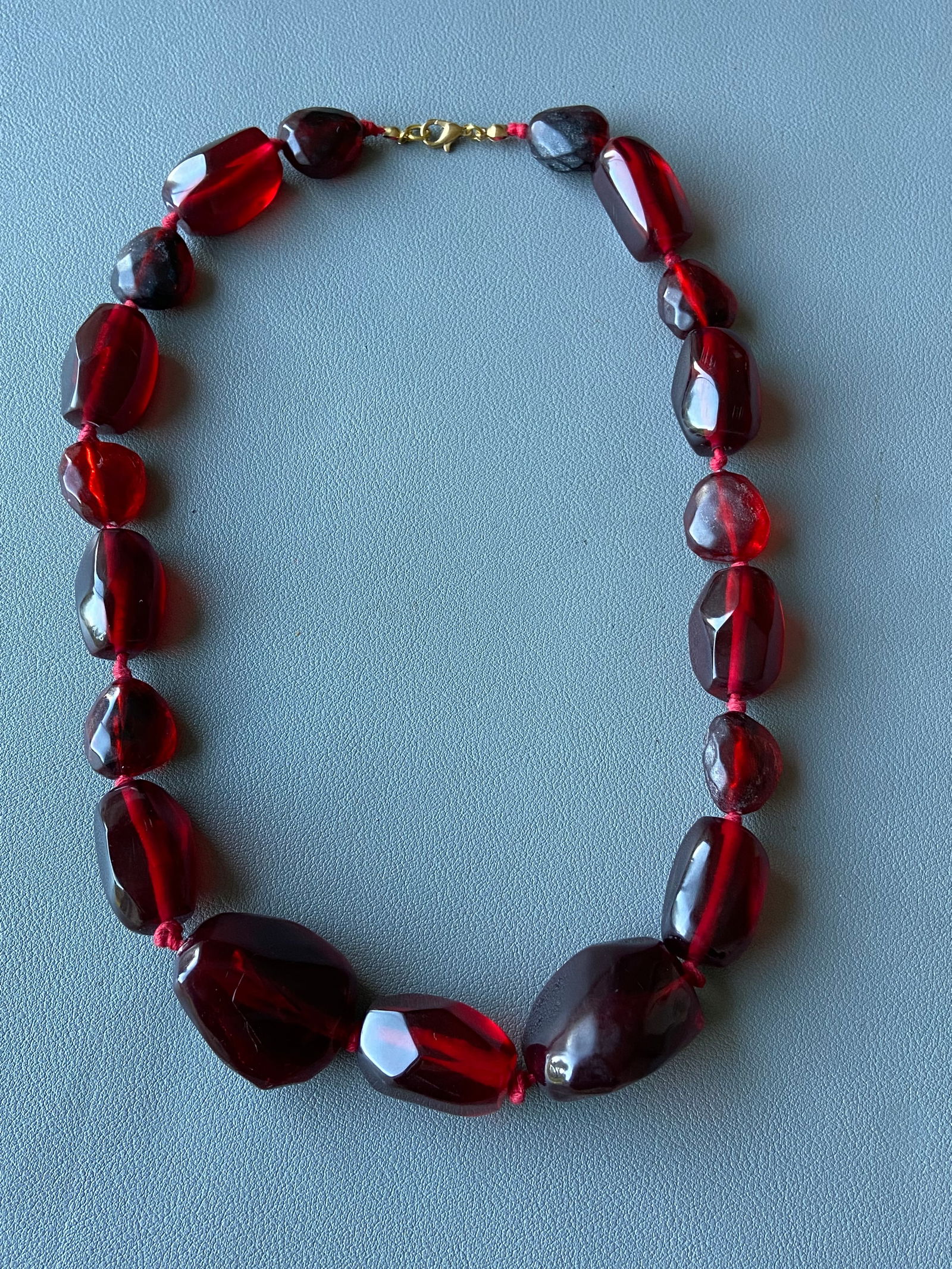 Vintage 1930s Celluloid Cherry Amber Graduated Faceted Bead Necklace – 56cm / 85g - 3