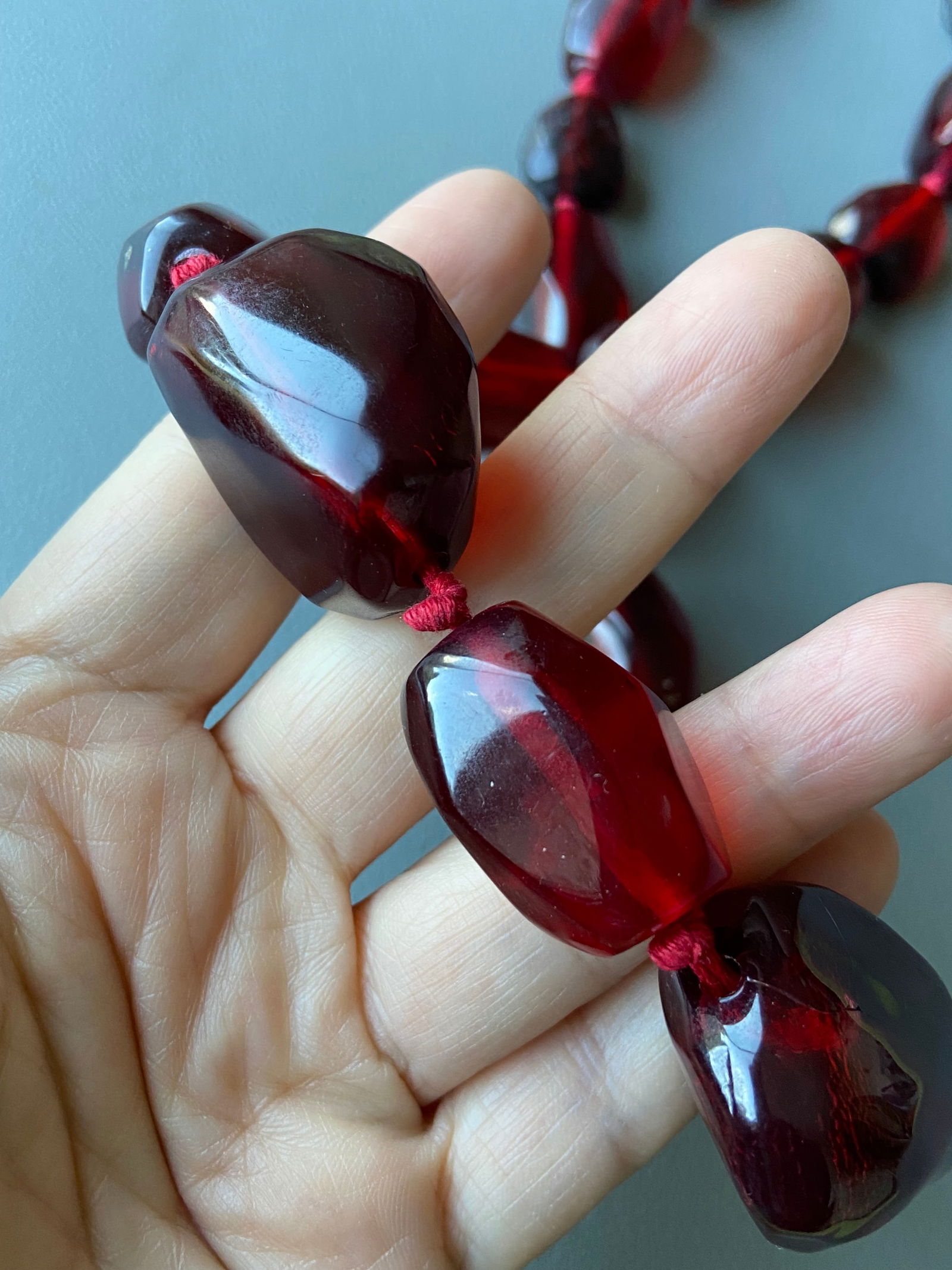 Vintage 1930s Celluloid Cherry Amber Graduated Faceted Bead Necklace – 56cm / 85g - 8
