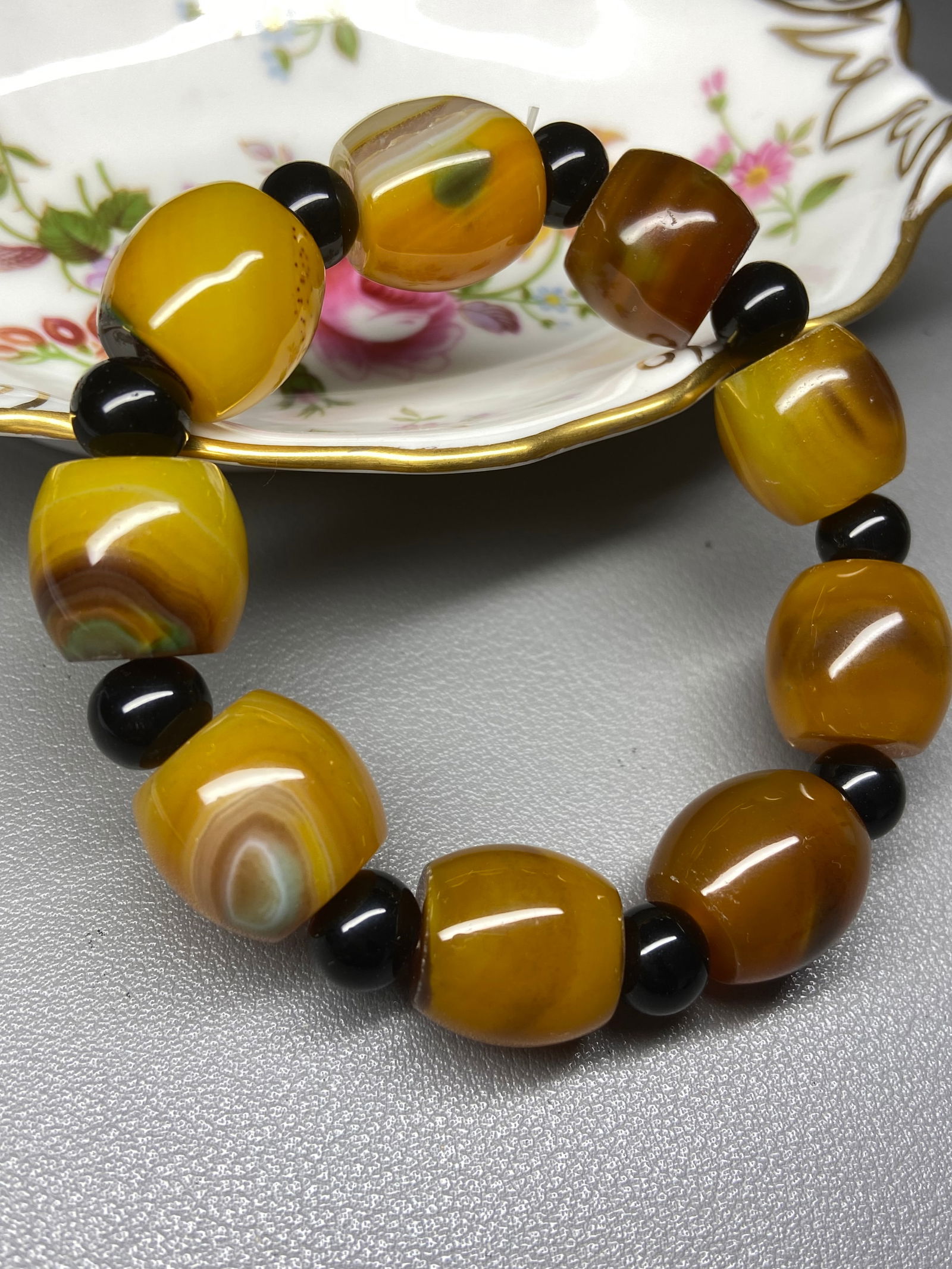 Vintage Tibetan Natural Yellow Agate Amulet Bracelet - 2