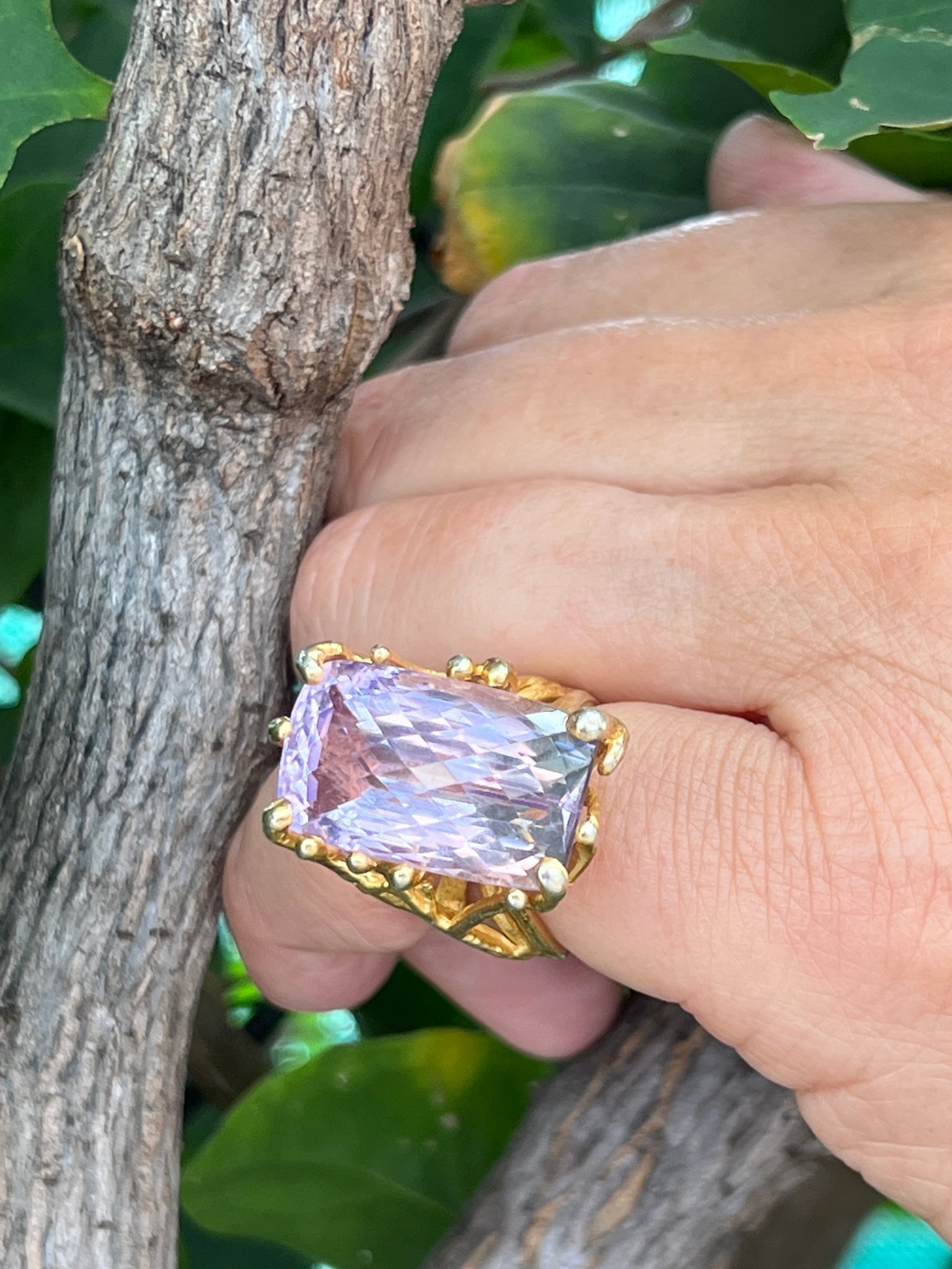 44-Karat Kunzite Stone Ring - 3