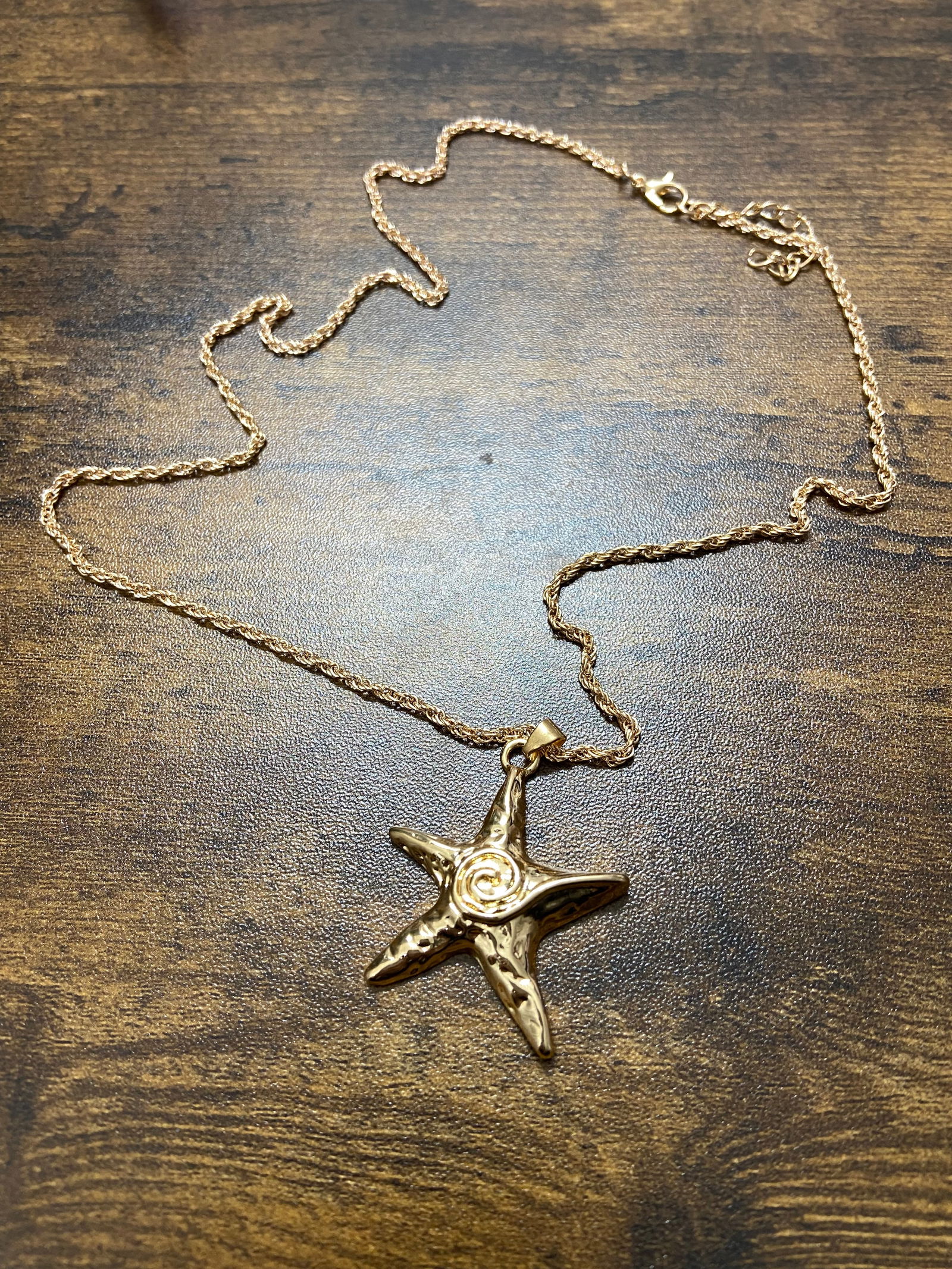 Gold-Plated Starfish Pendant Necklace - 2