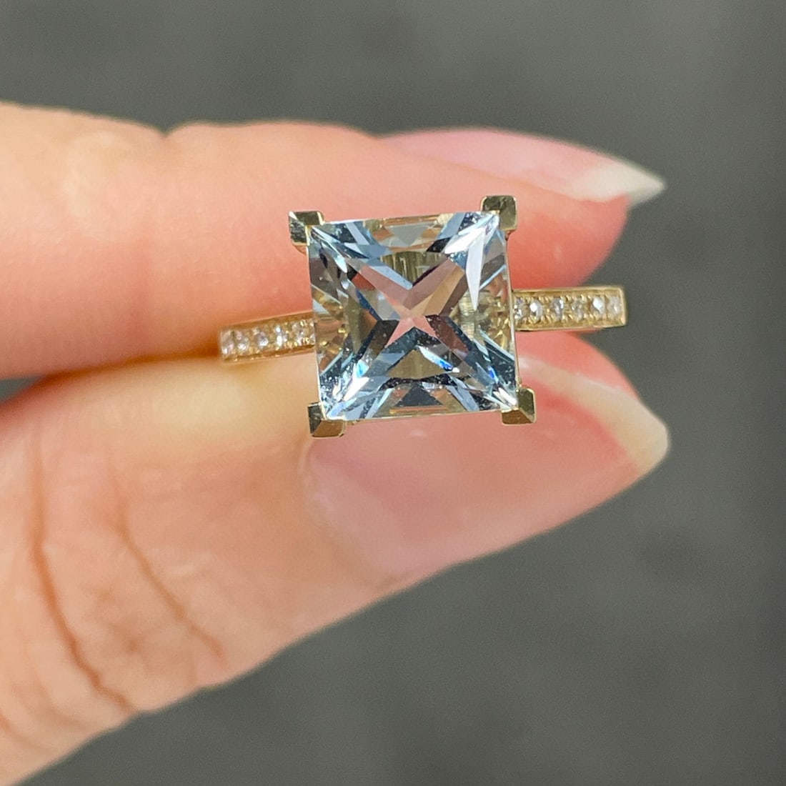 14K GOLD 2.4 CT NATURAL AQUAMARINE & DIAMOND RING - 2