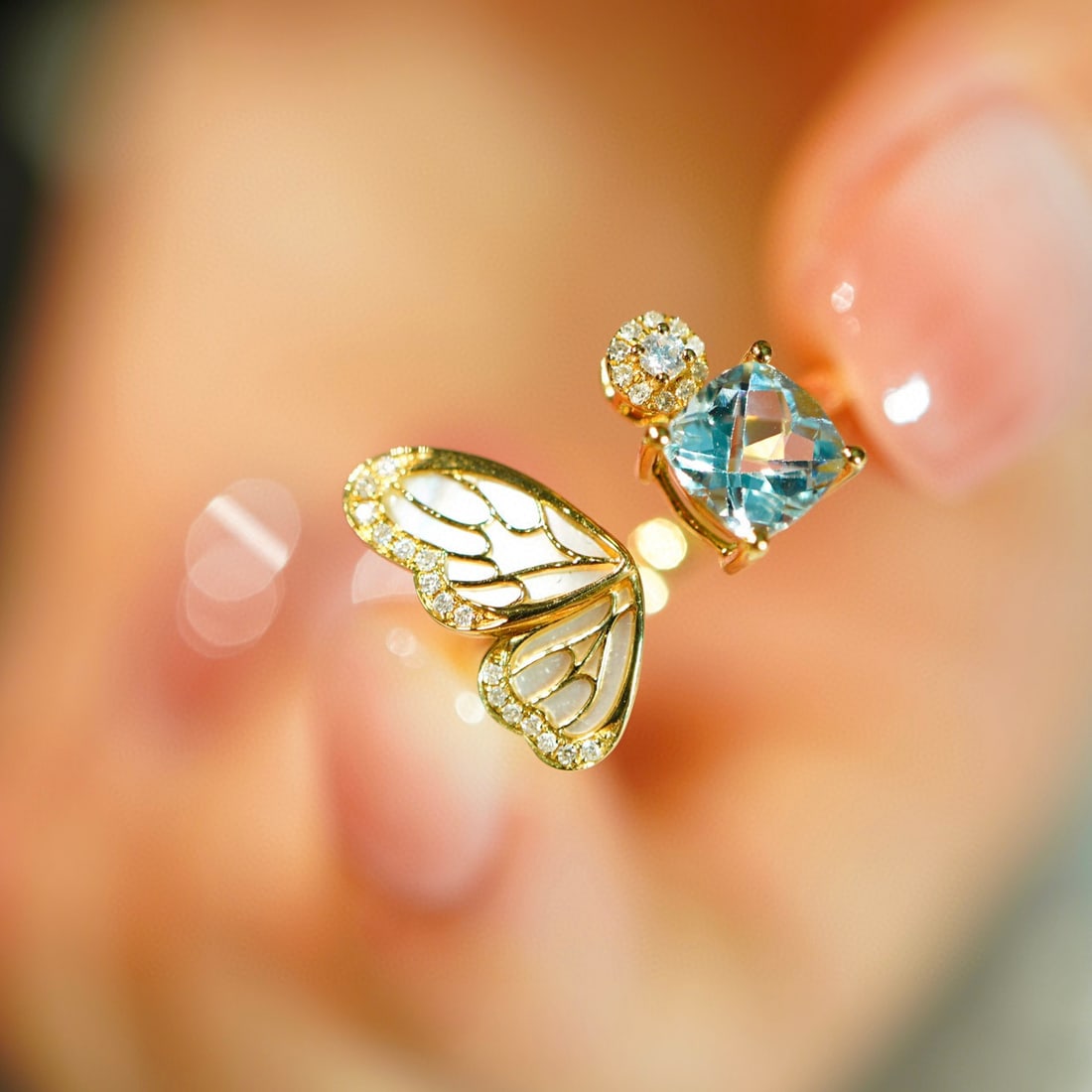 14K GOLD 0.9 CT NATURAL AQUAMARINE & DIAMOND RING - 4