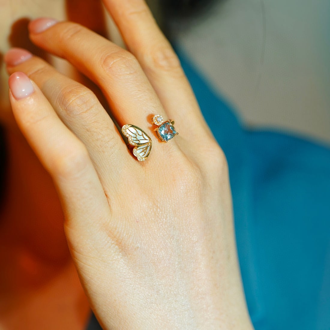 14K GOLD 0.9 CT NATURAL AQUAMARINE & DIAMOND RING - 6
