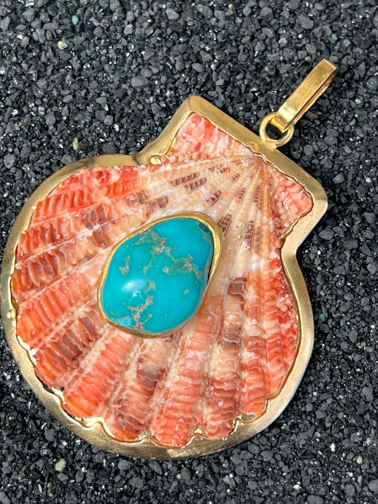 Specimen Scallop Shell and Turquoise Pendant - 2