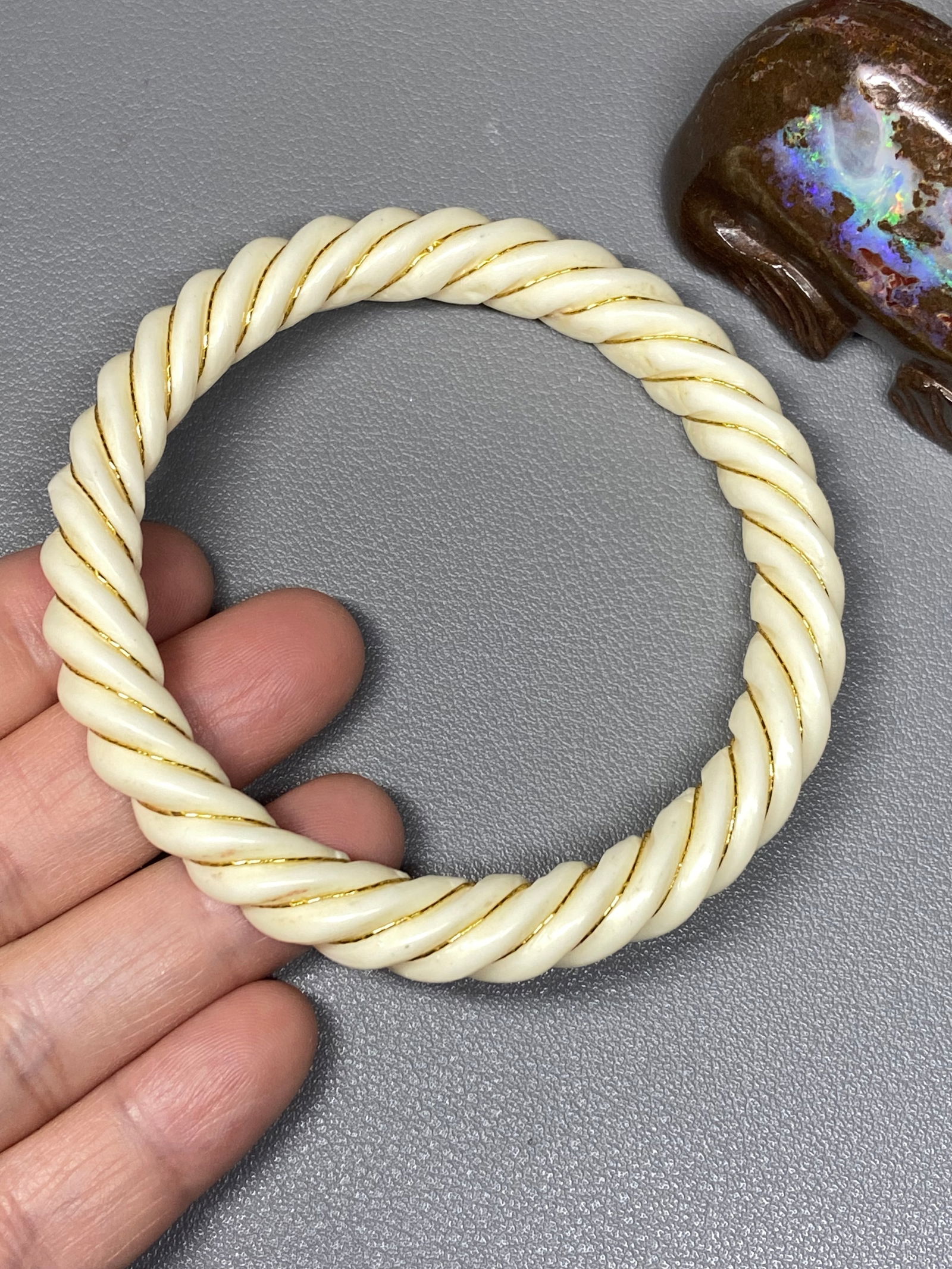 Vintage 14ct Gold Carved Bone Rope Bangle Twisted Spiral Bangle - 7