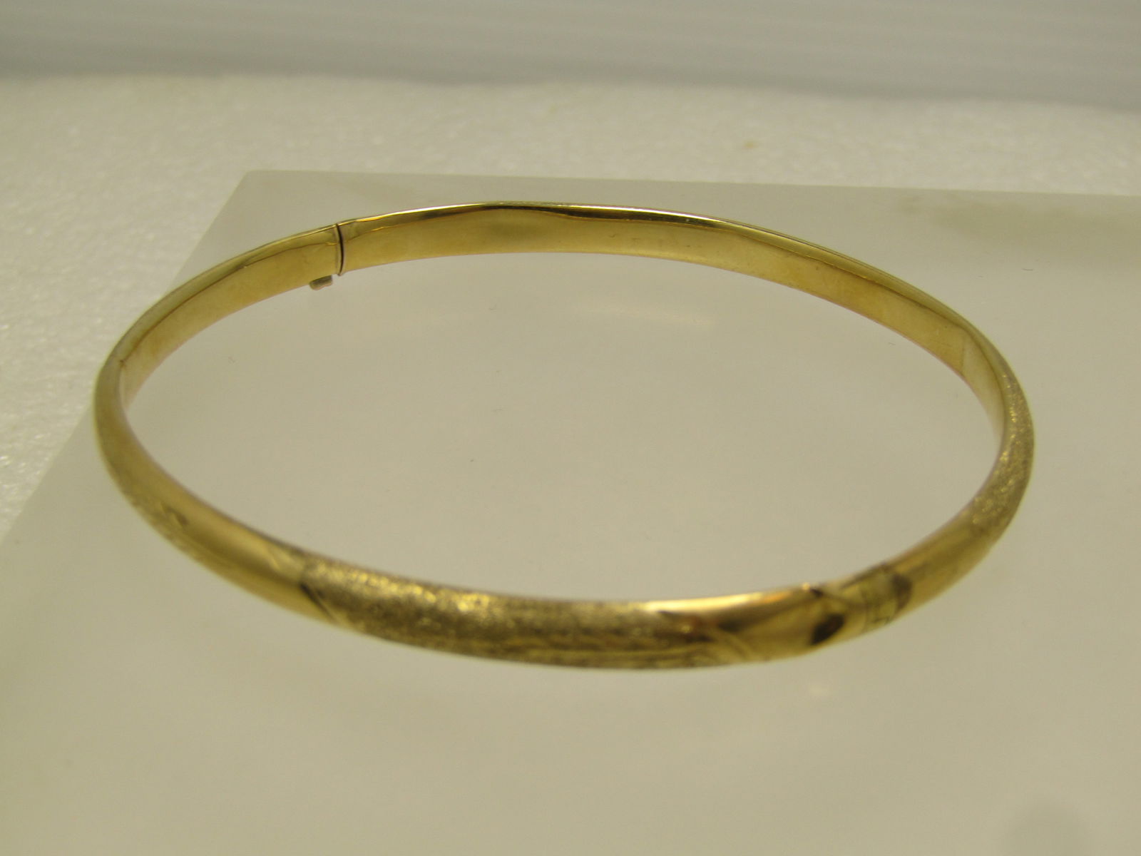 Vintage 10kt Hinged Bangle Bracelet, 7.5" 1940's-1950's - 6