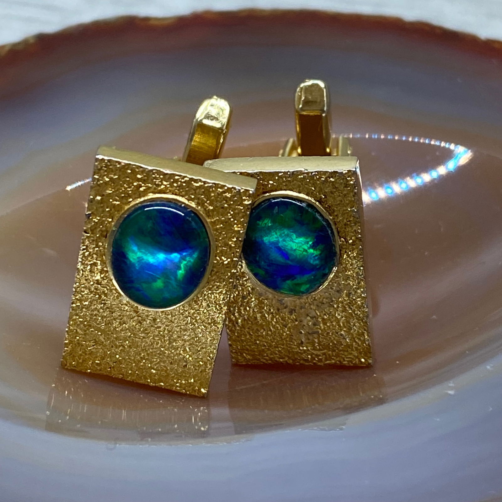 Vintage Gold-Tone Cufflinks with Oval Opalescent Stones - 3
