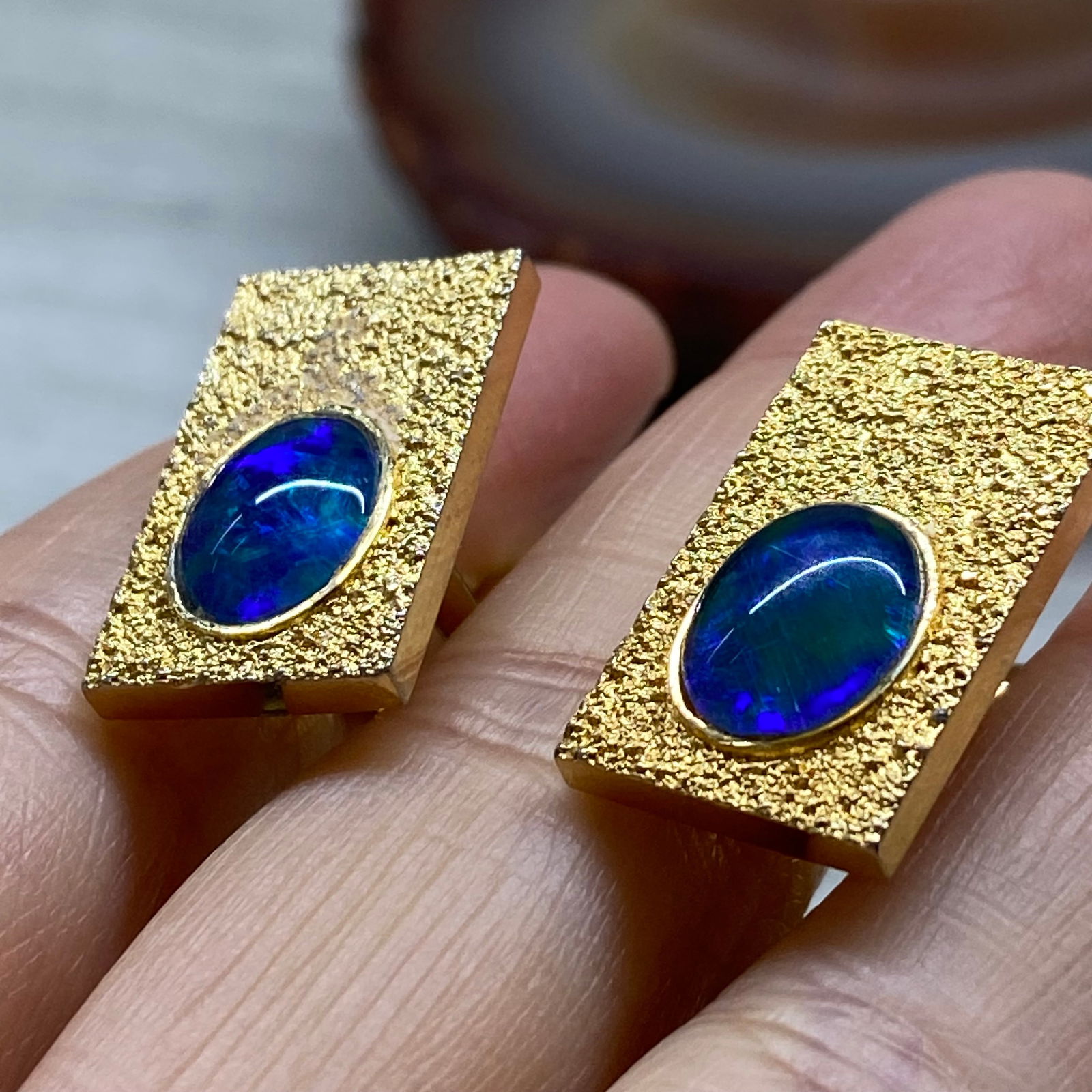 Vintage Gold-Tone Cufflinks with Oval Opalescent Stones - 9