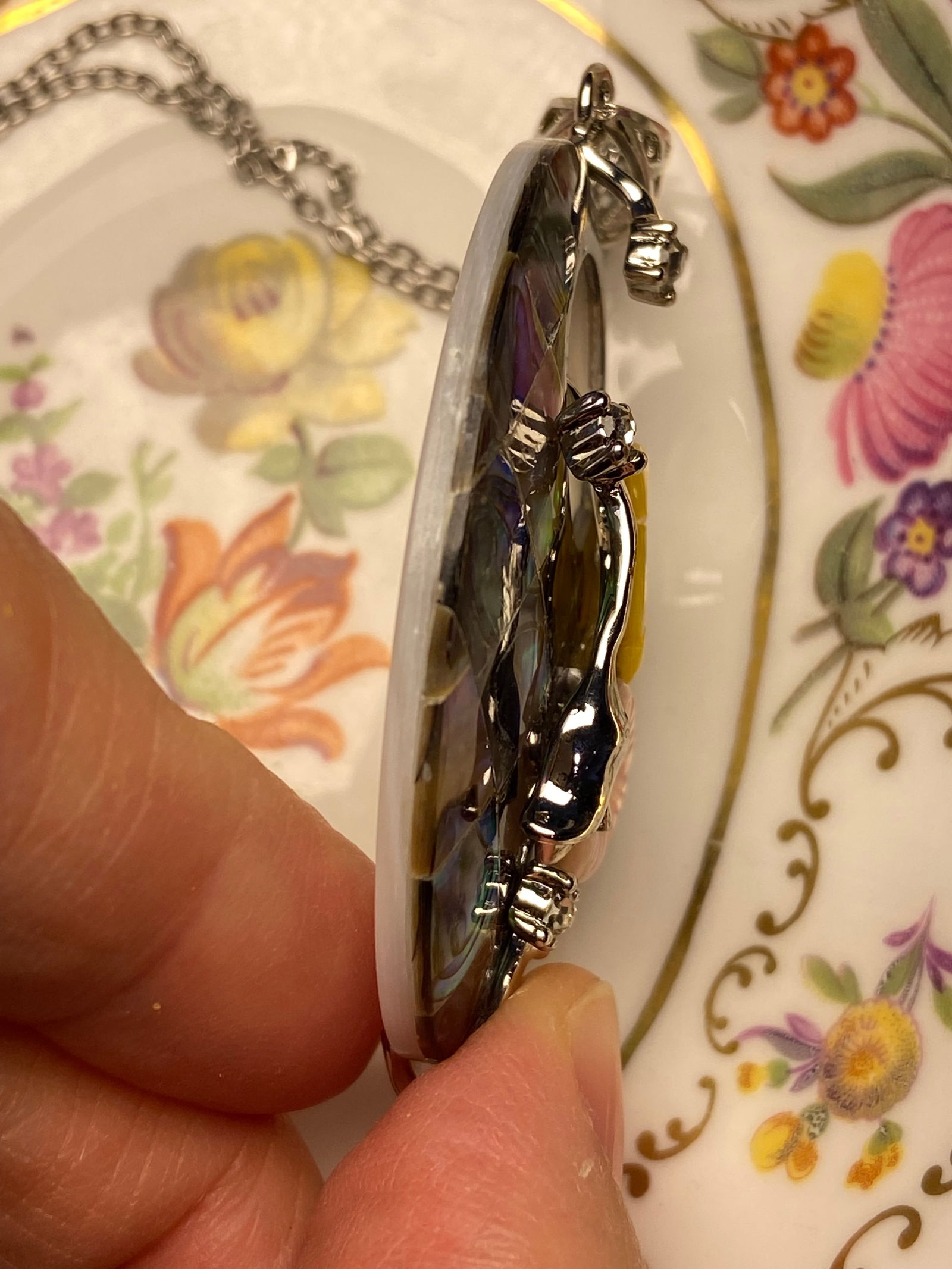 Vintage Art Nouveau Mother of Pearl flowers Abalone mosaic pendant necklace - 3