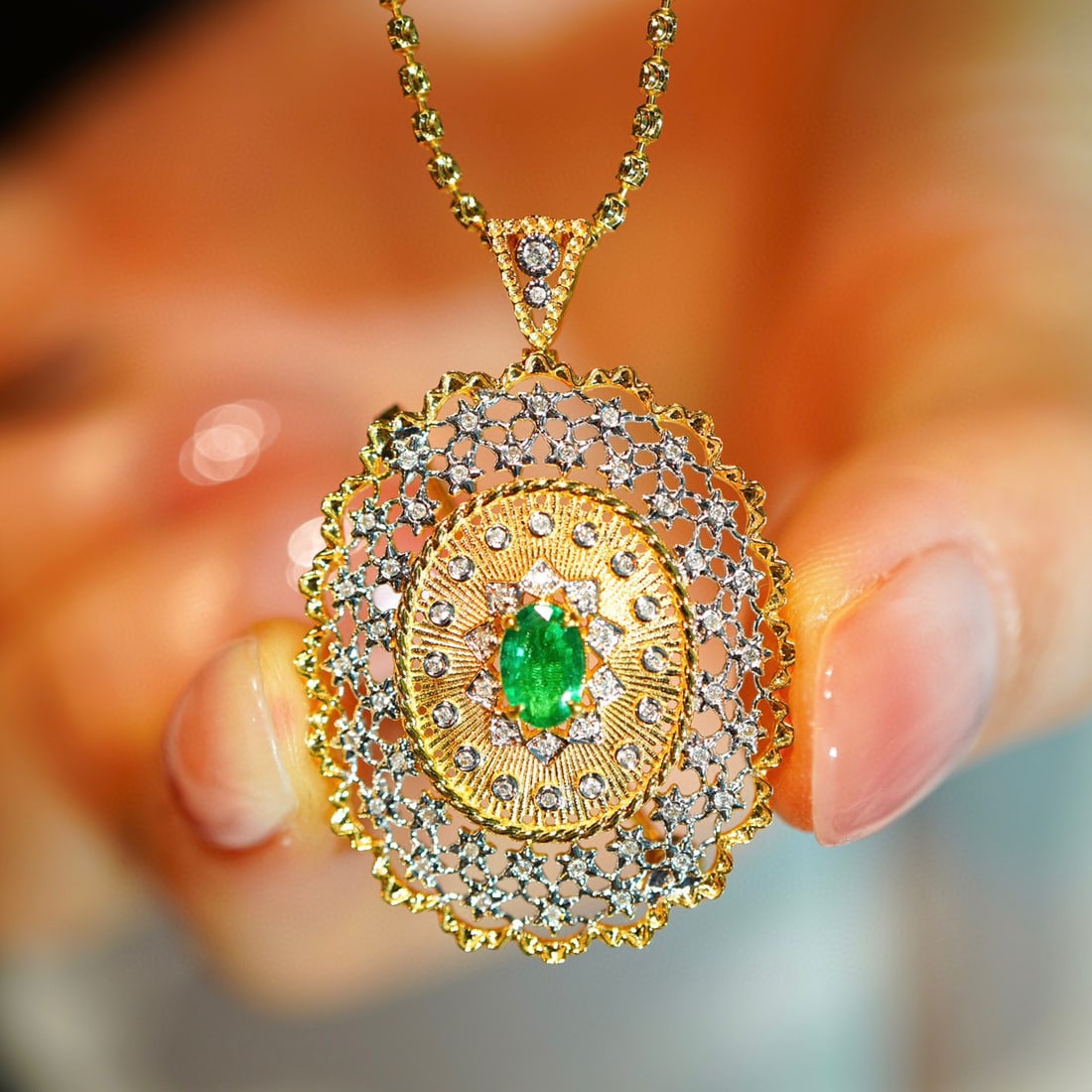 14K GOLD 0.3 CT VIVID GREEN NATURAL EMERALD & DIAMOND BROOCH/PENDANT - 2