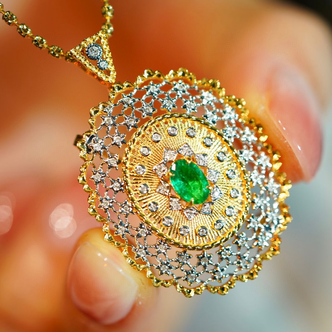 14K GOLD 0.3 CT VIVID GREEN NATURAL EMERALD & DIAMOND BROOCH/PENDANT - 4