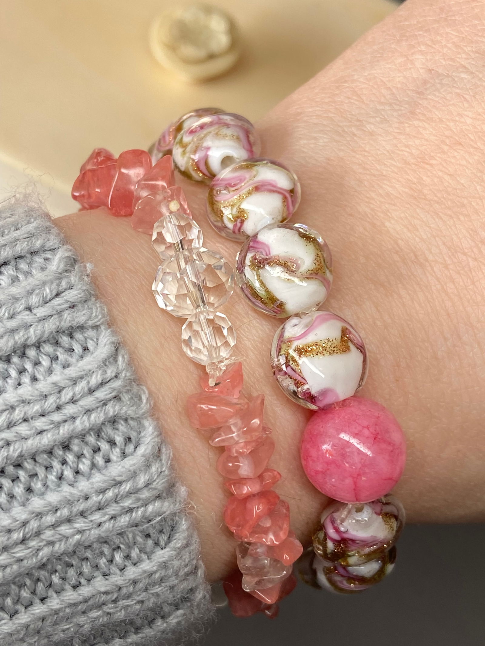 Pair of Murano Gold Foil Glass and Natural Strawberry Quartz Elastic Bracelets - 8