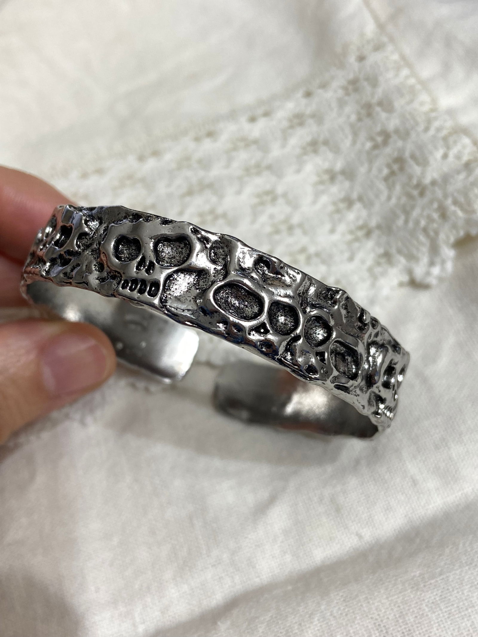 Wide Oni Skull Bangle – Titanium Steel - 4