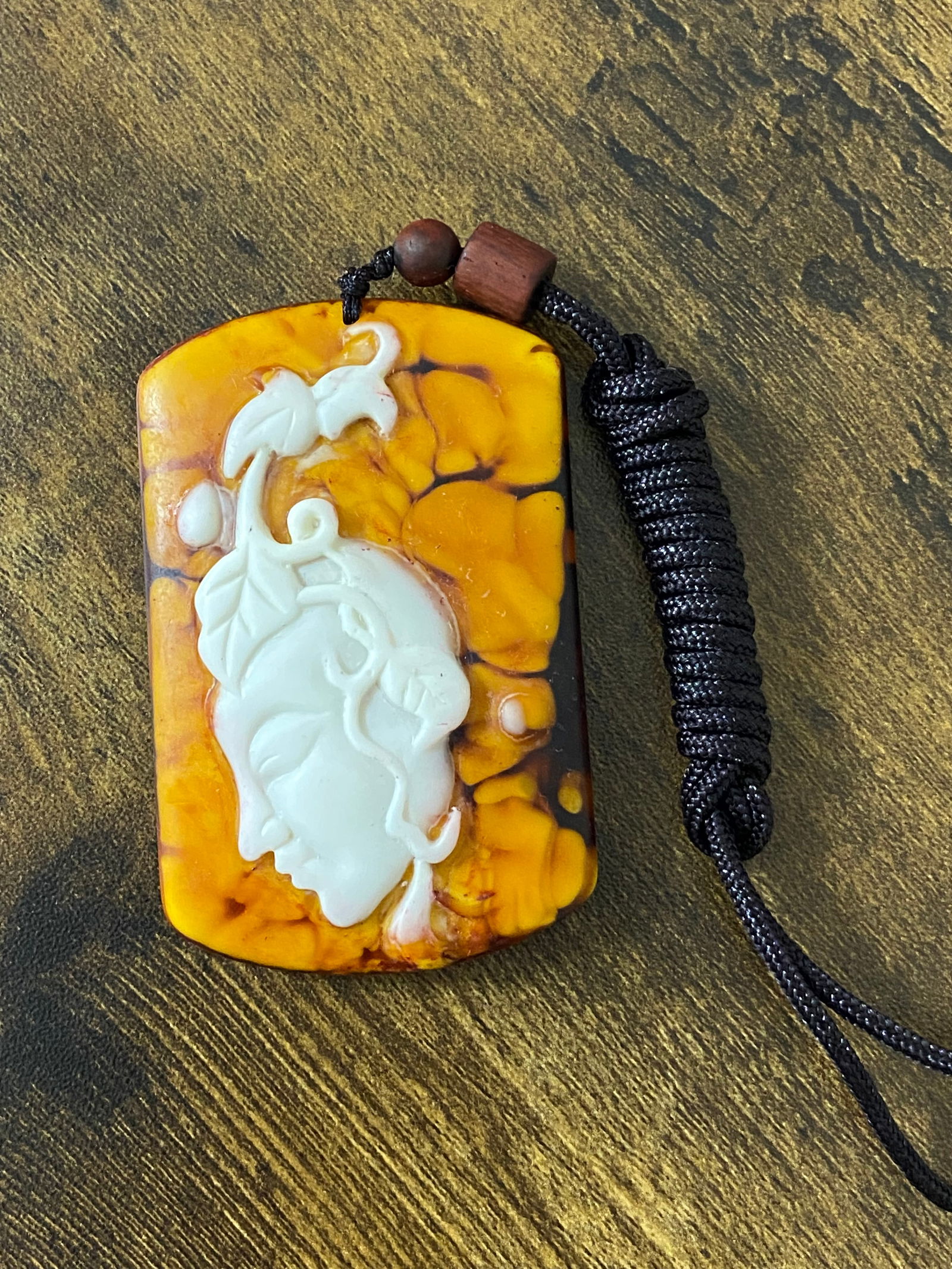 Oud Wood Scented Kuanyin Buddha Amulet Pendant Necklace - 3