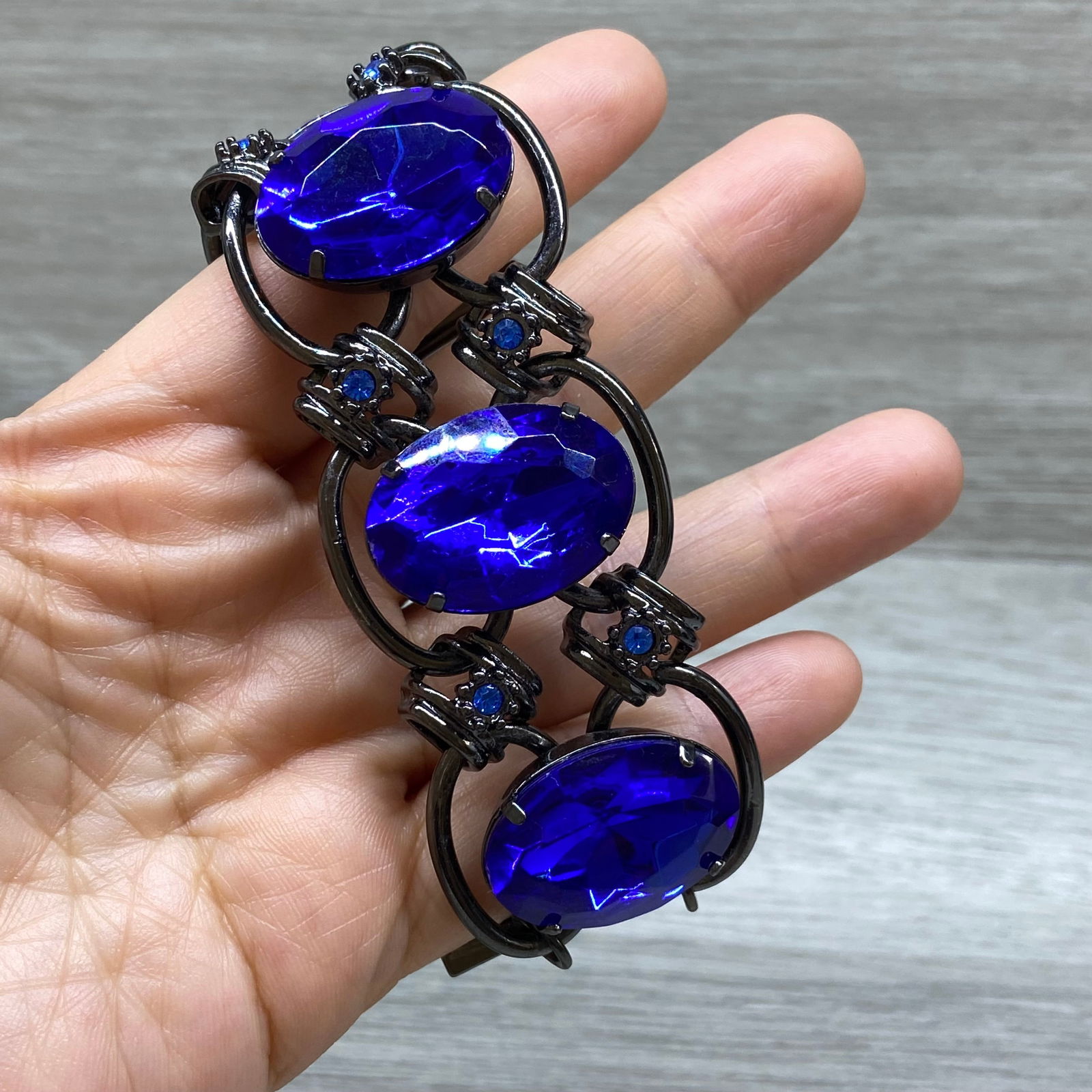 Statement Bracelet with Synthetic Blue Sapphire Inlaid - 9