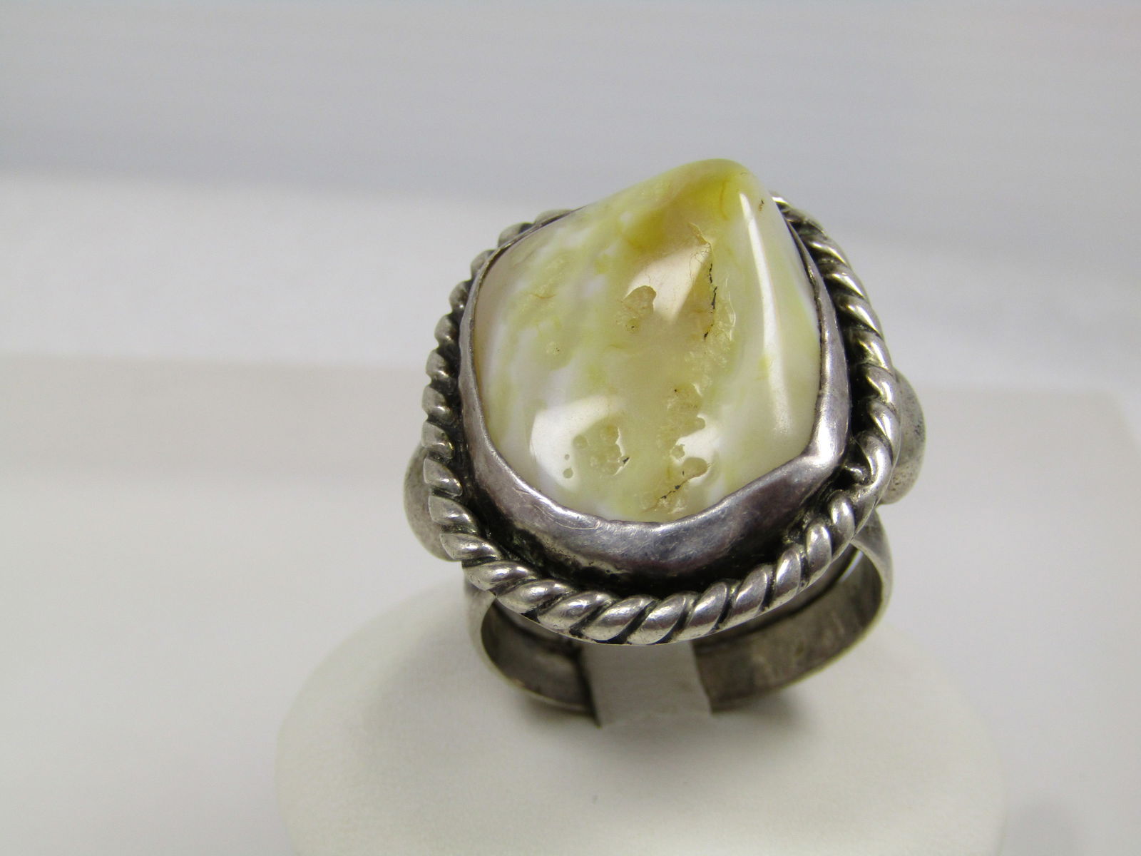Vintage Sterling Yellow Banded Agate Southwestern Rng, Sz. 11, Men's/Unisex, 1940's - 2