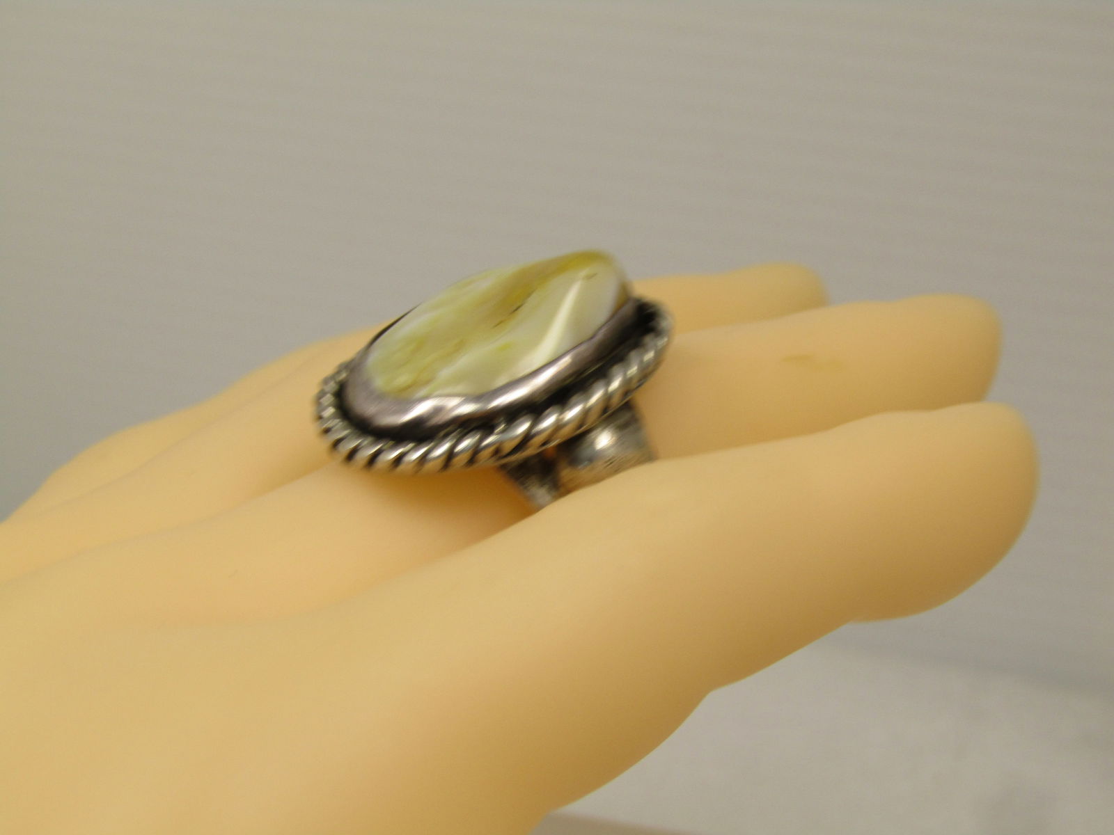 Vintage Sterling Yellow Banded Agate Southwestern Rng, Sz. 11, Men's/Unisex, 1940's - 9