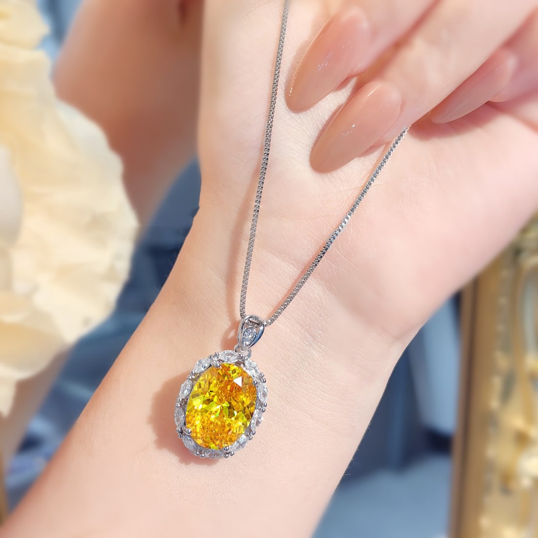 18k White Gold plated Cushion Cut Pigeon Egg Created Yellow Sapphire Moissanite Pendant Necklace: Title:18k White Gold plated Cushion Cut Pigeon Egg Created Yellow Sapphire Moissanite Pendant NecklaceDescription:Elevate your style with our teardrop-shaped Yellow Pigeon Egg Sapphire pendant