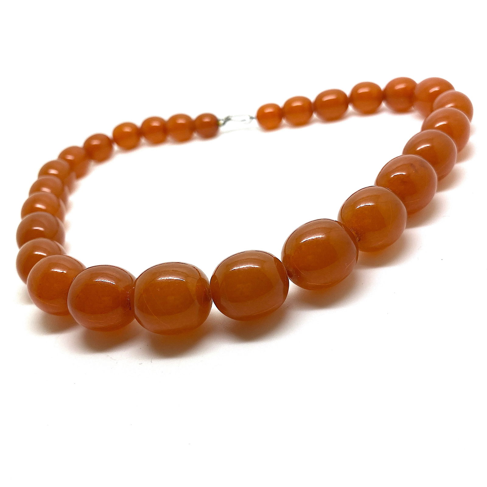 Exquisite Vintage Amber Necklace made from Olive shaped Amber beads - 4