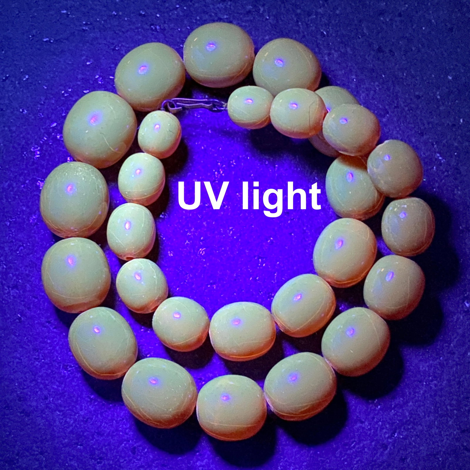 Exquisite Vintage Amber Necklace made from Olive shaped Amber beads - 9