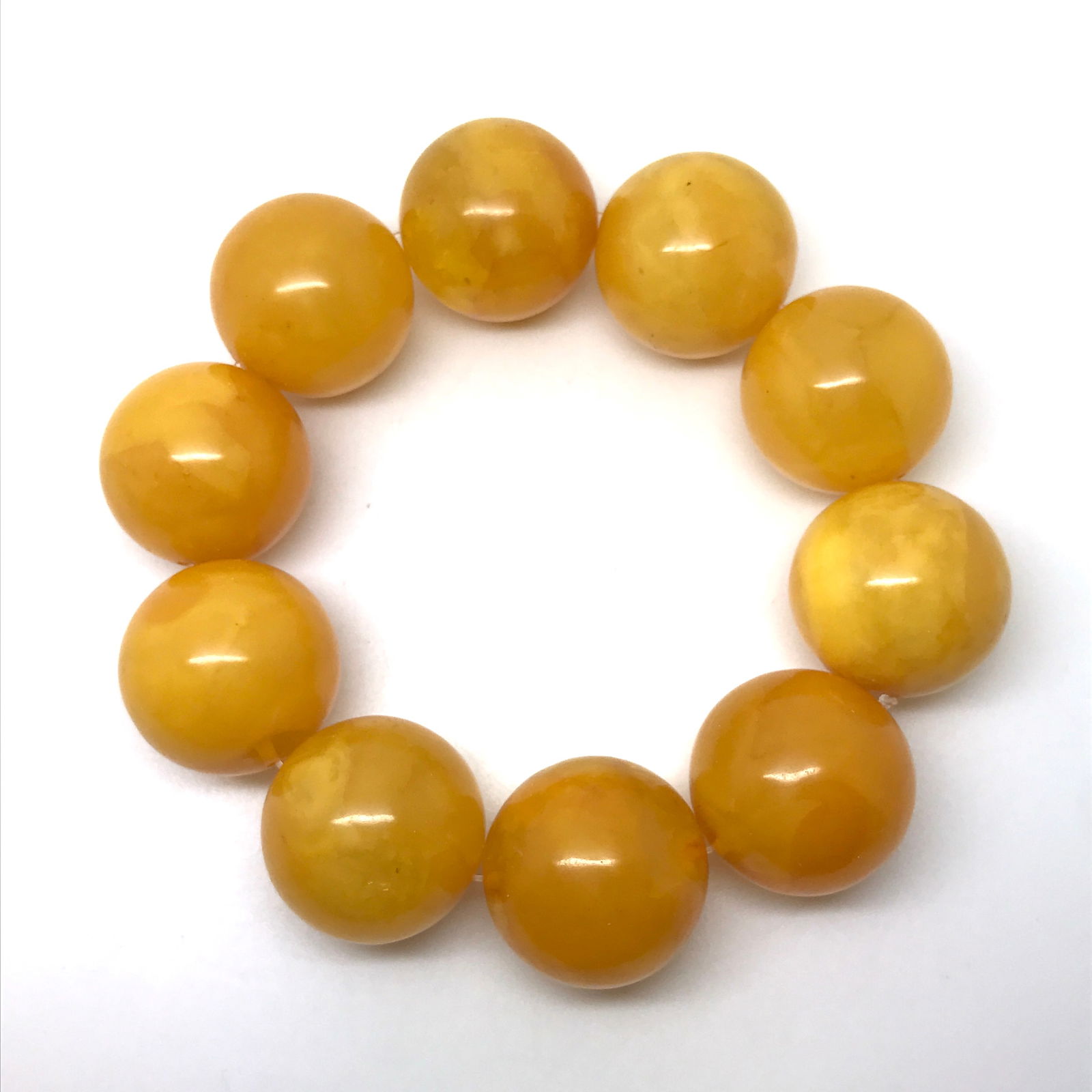 Fascinating Vintage Amber Bracelet made from Round Amber beads - 3