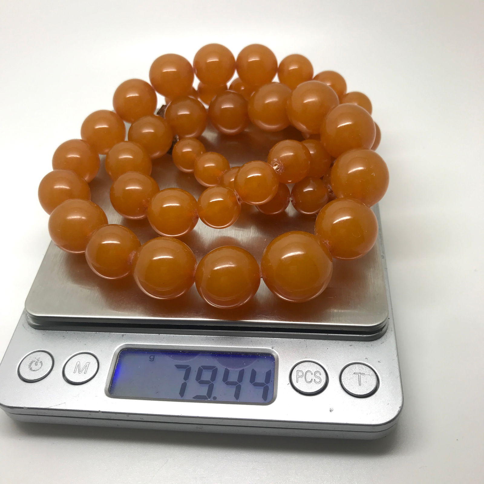 Impressive Vintage Amber Necklace made from Round Amber beads - 11