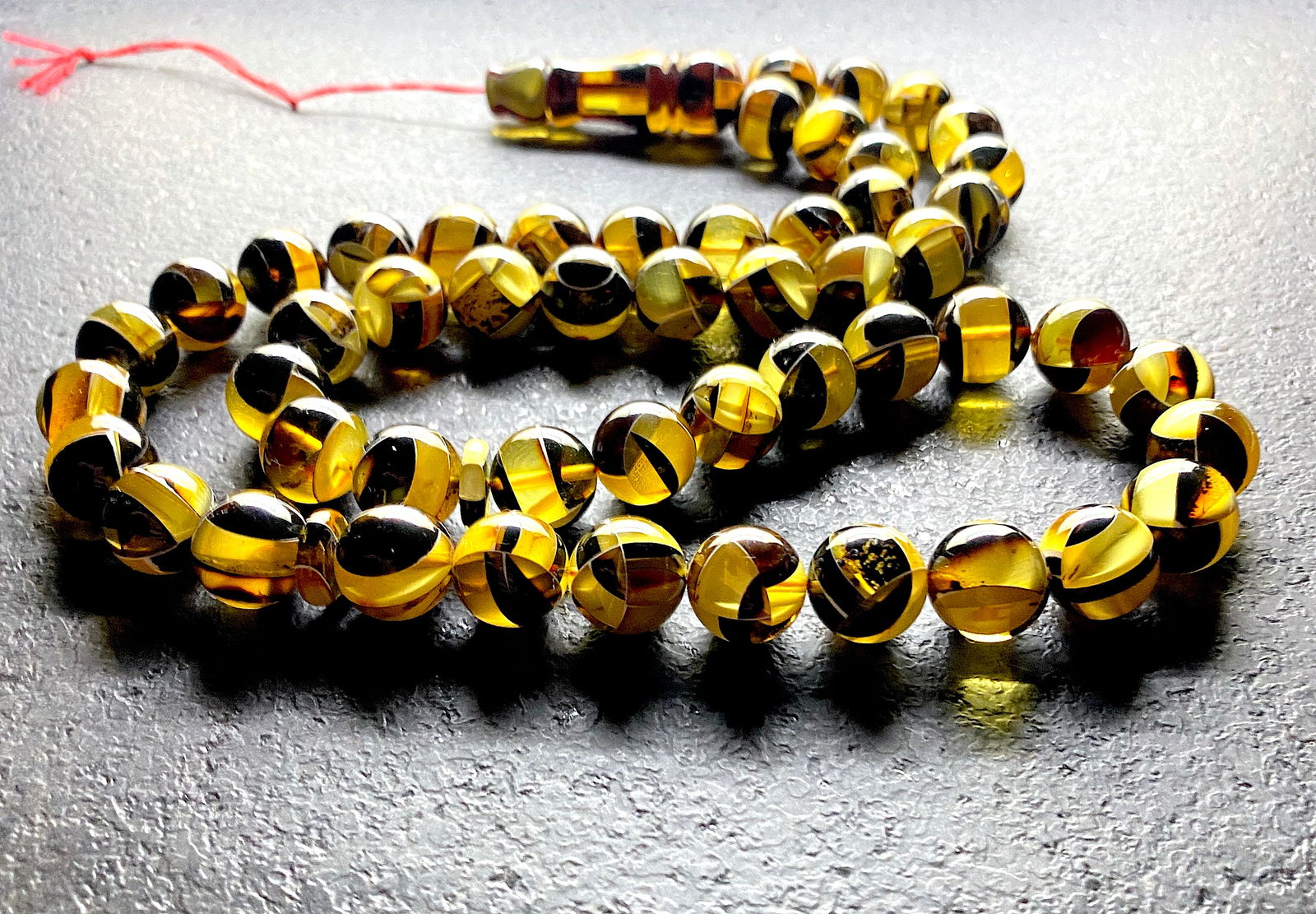 Unique and Staggering Amber Tesbih made from Round Amber beads - 3