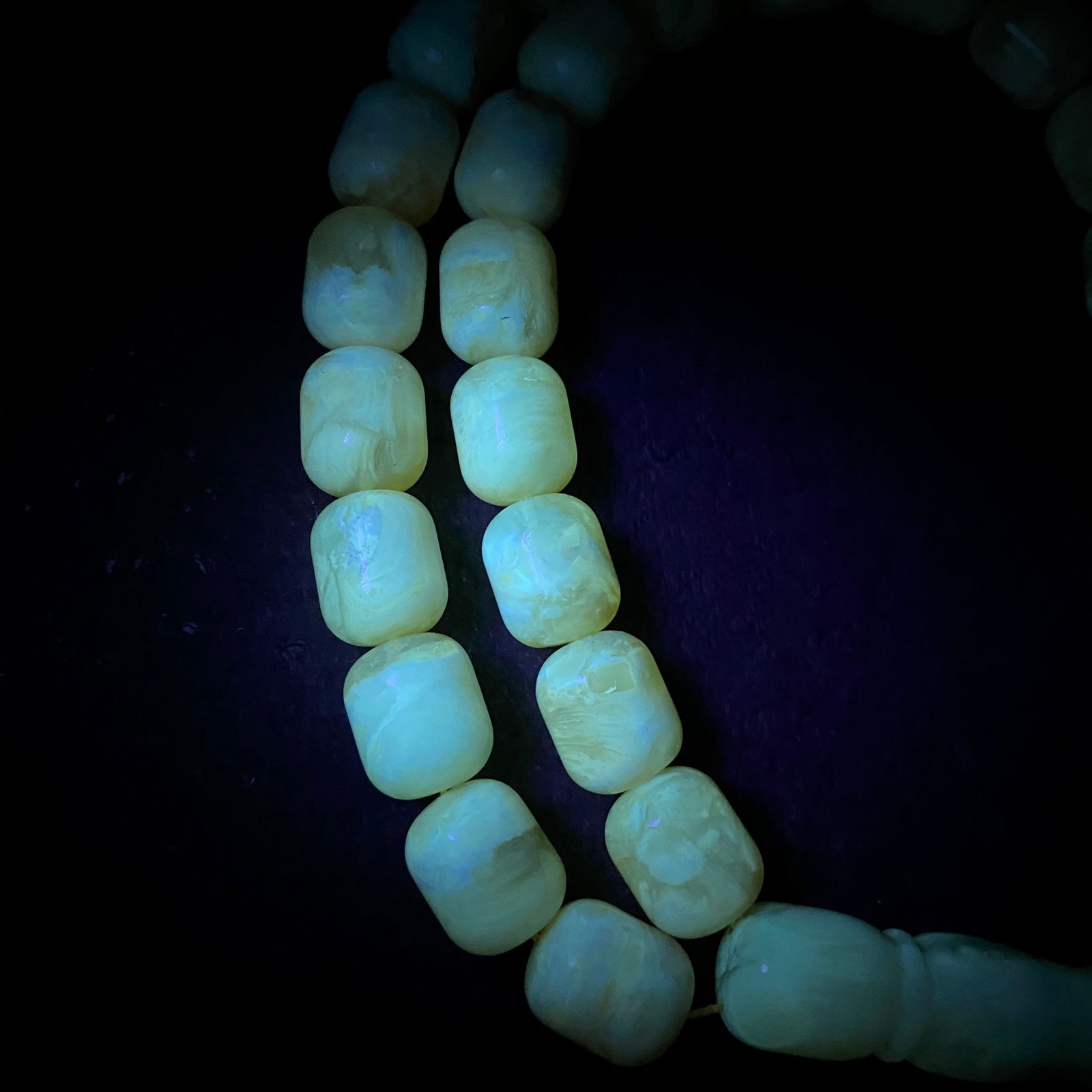 Magnificent Unique Antique Amber Tesbih made from Barrel shaped Amber beads - 4