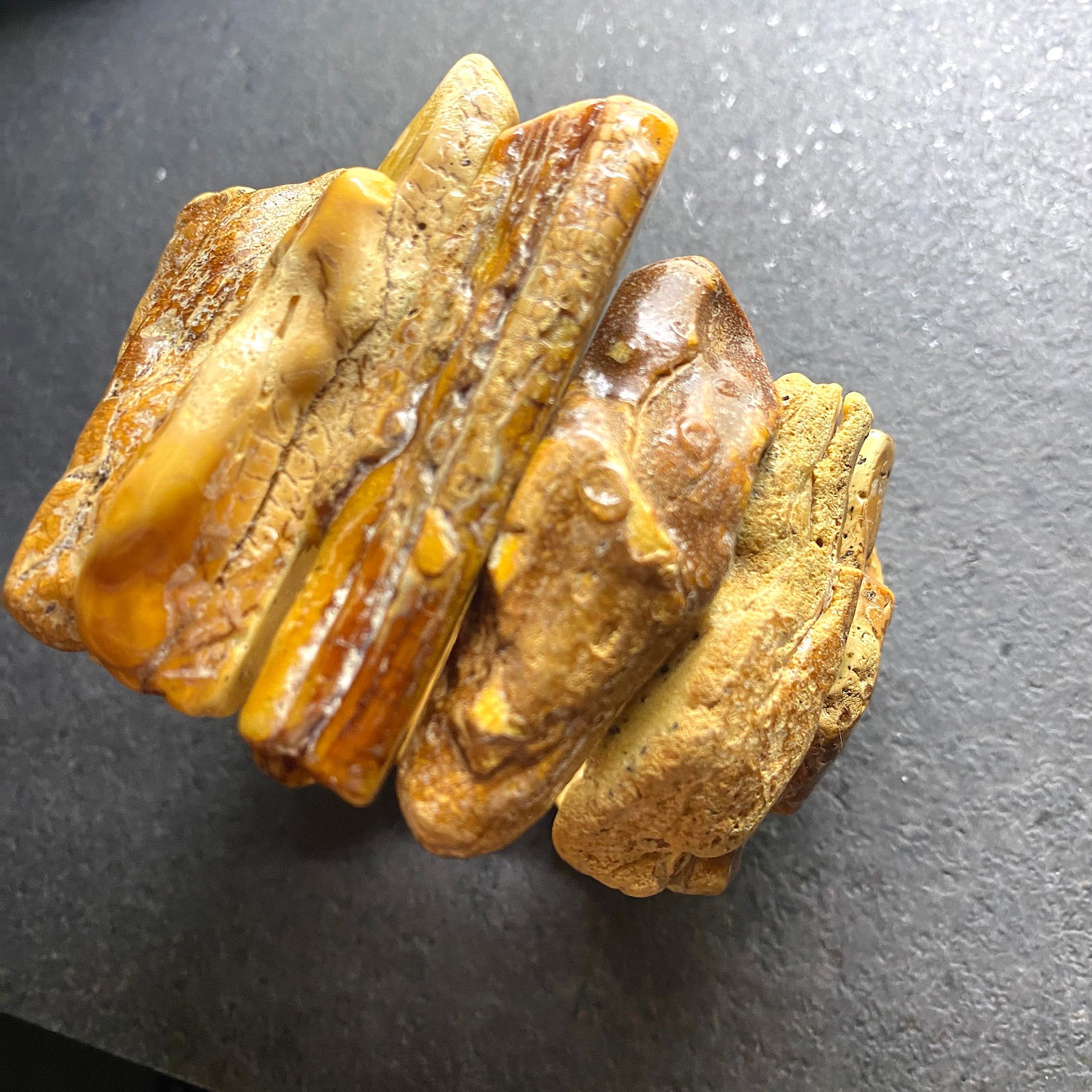 Grand Vintage Amber Bracelet made from Rectangle shaped Amber beads - 12