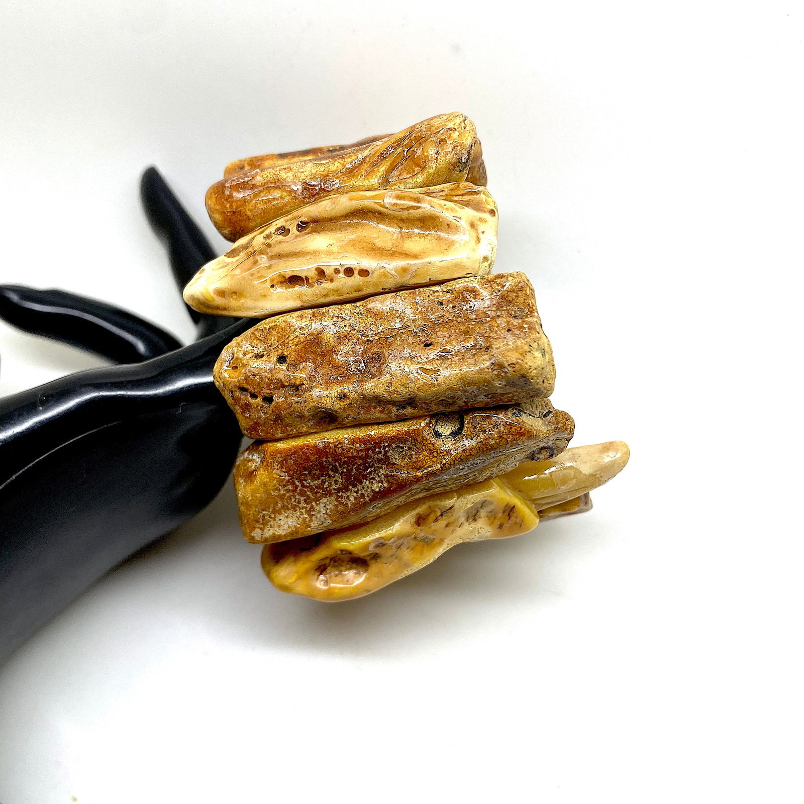 Grand Vintage Amber Bracelet made from Rectangle shaped Amber beads - 4