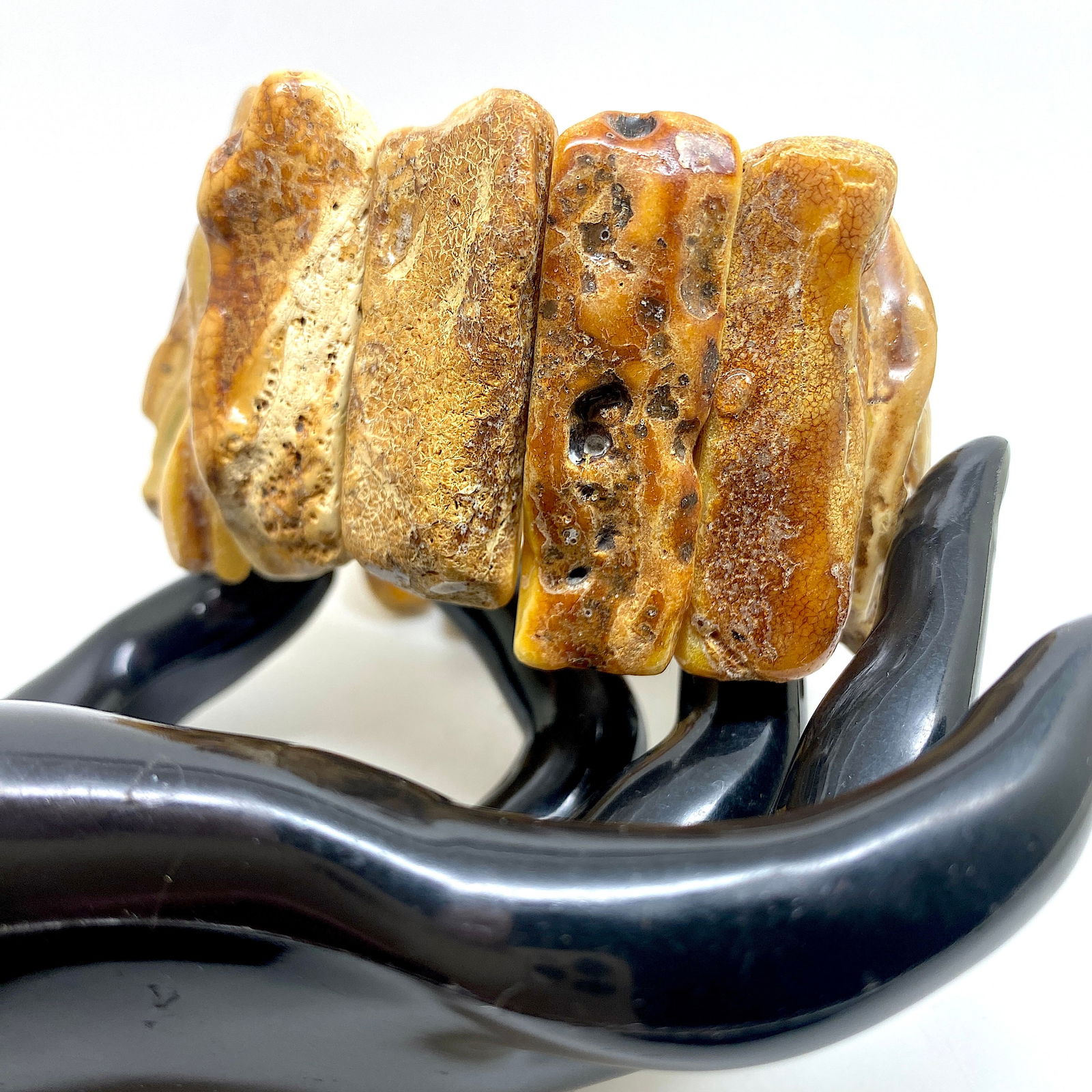 Grand Vintage Amber Bracelet made from Rectangle shaped Amber beads - 6