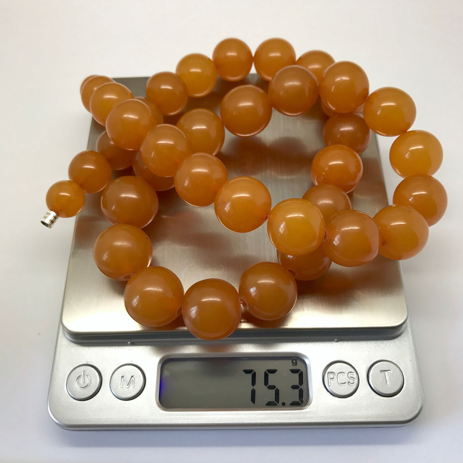 Magnificent Vintage Amber Necklace made from Round Amber beads - 8
