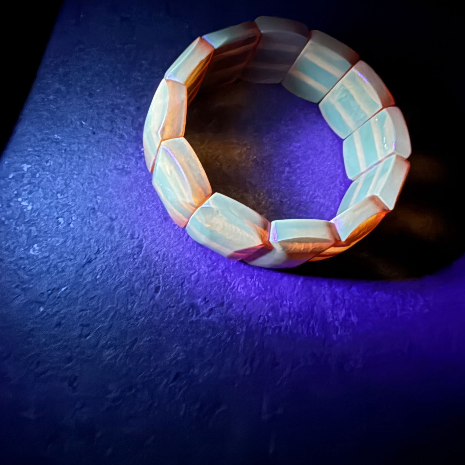 Stunning Vintage Amber Bracelet made from Rectangle shaped Amber beads - 6