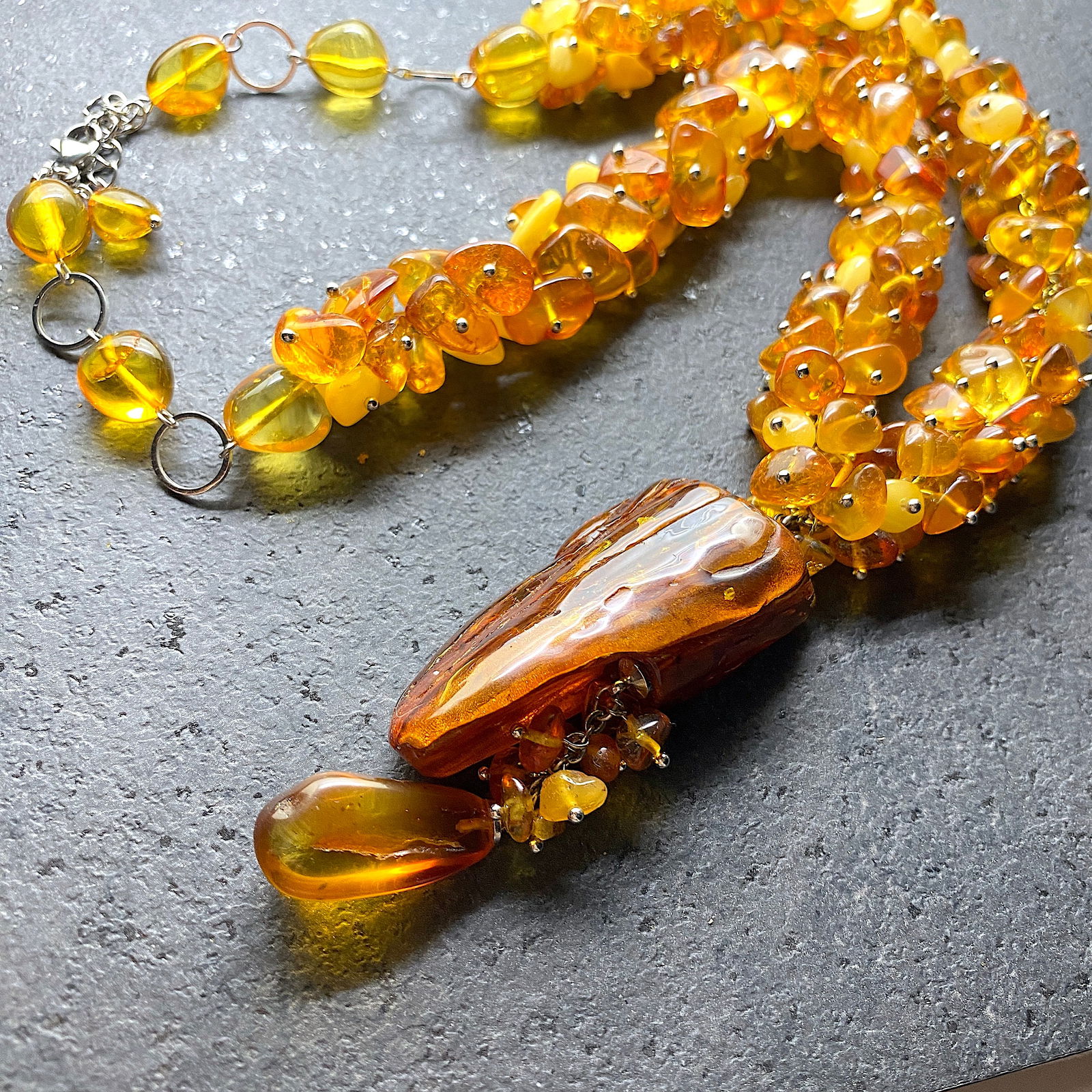 Extraordinary Vintage Amber Necklace made from Natural shaped Amber beads - 2