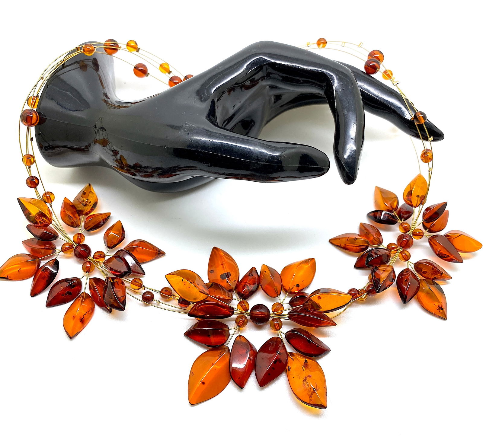 Stunning Amber Floral Necklace made from leaf like bead ornaments - 3