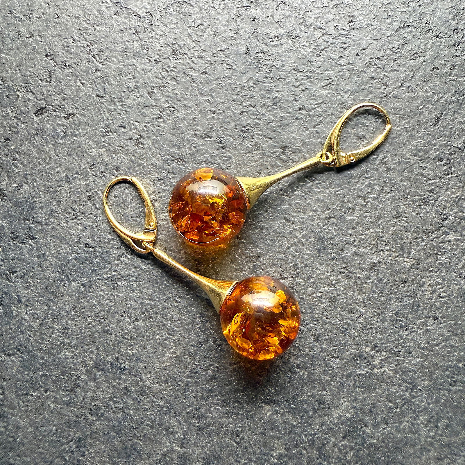 Outstanding Amber Earrings - 2