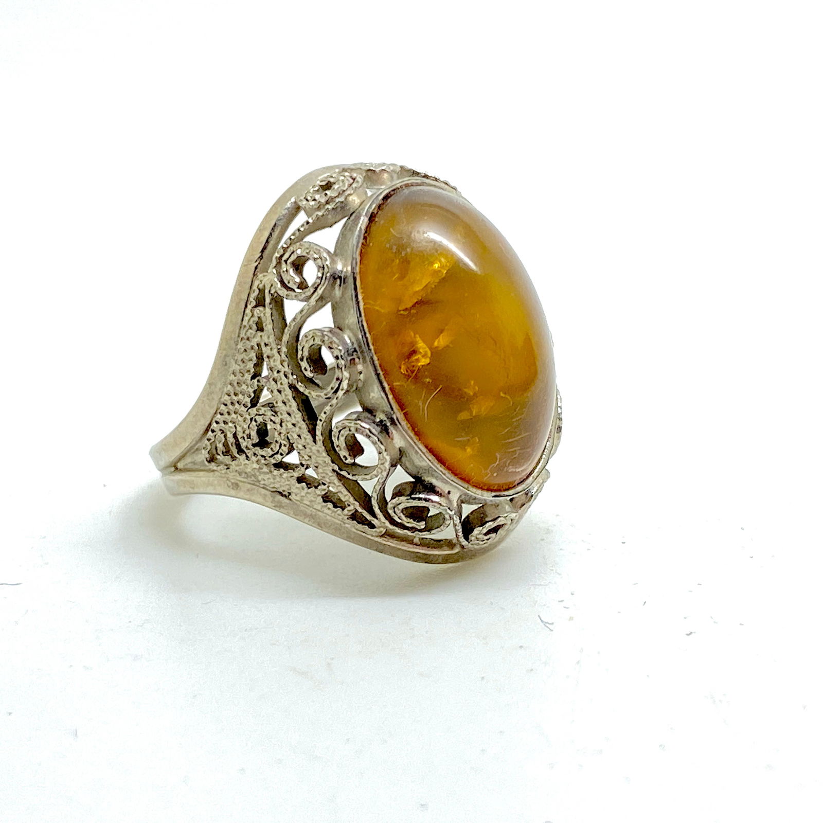 Marvellous Vintage Amber Ring - 3