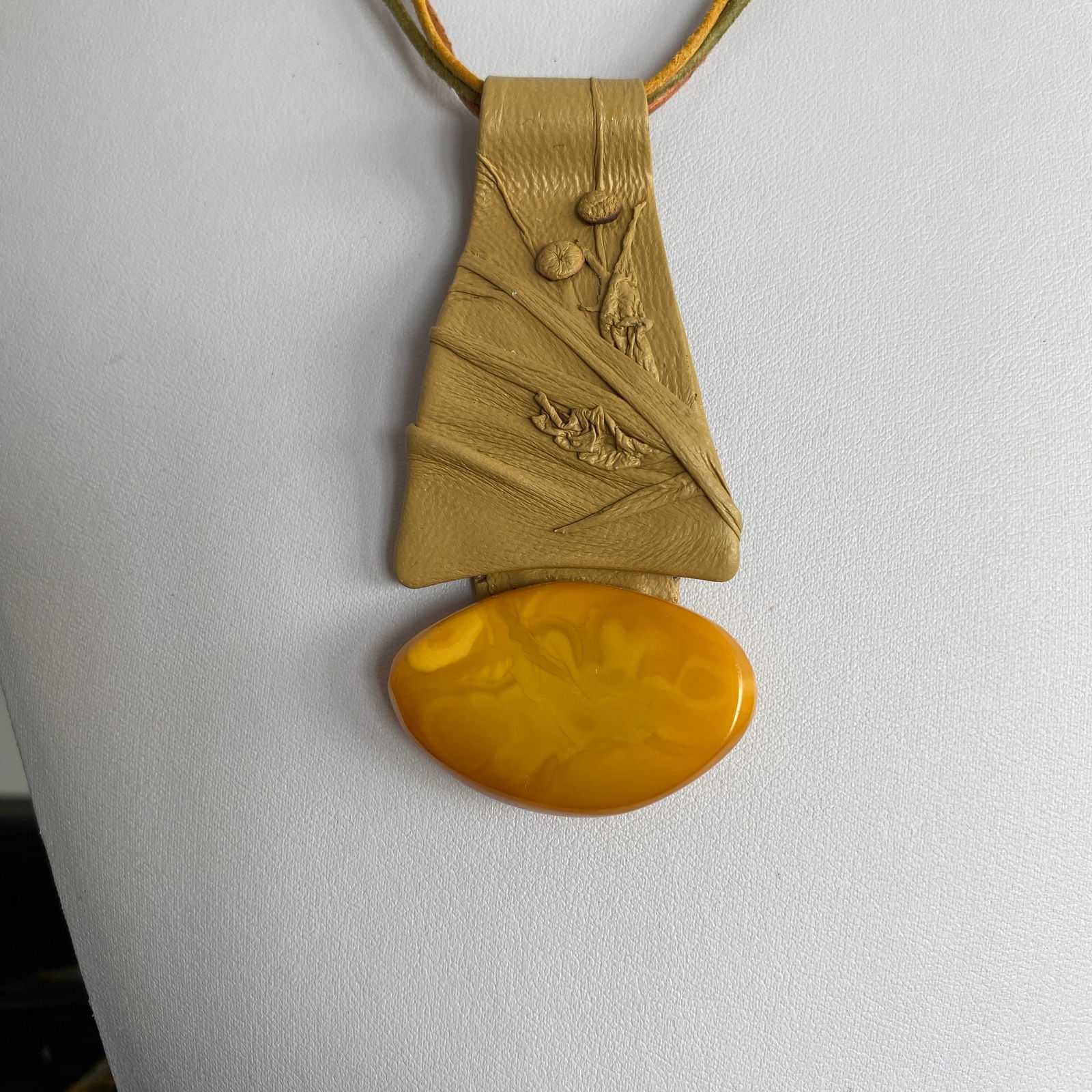 Vintage Leather Amber Earrings and Necklace set - 2