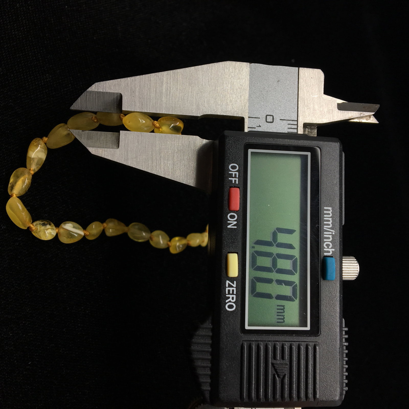 Unique and Grand Amber Necklace made from Hand Carved Amber beads - 4