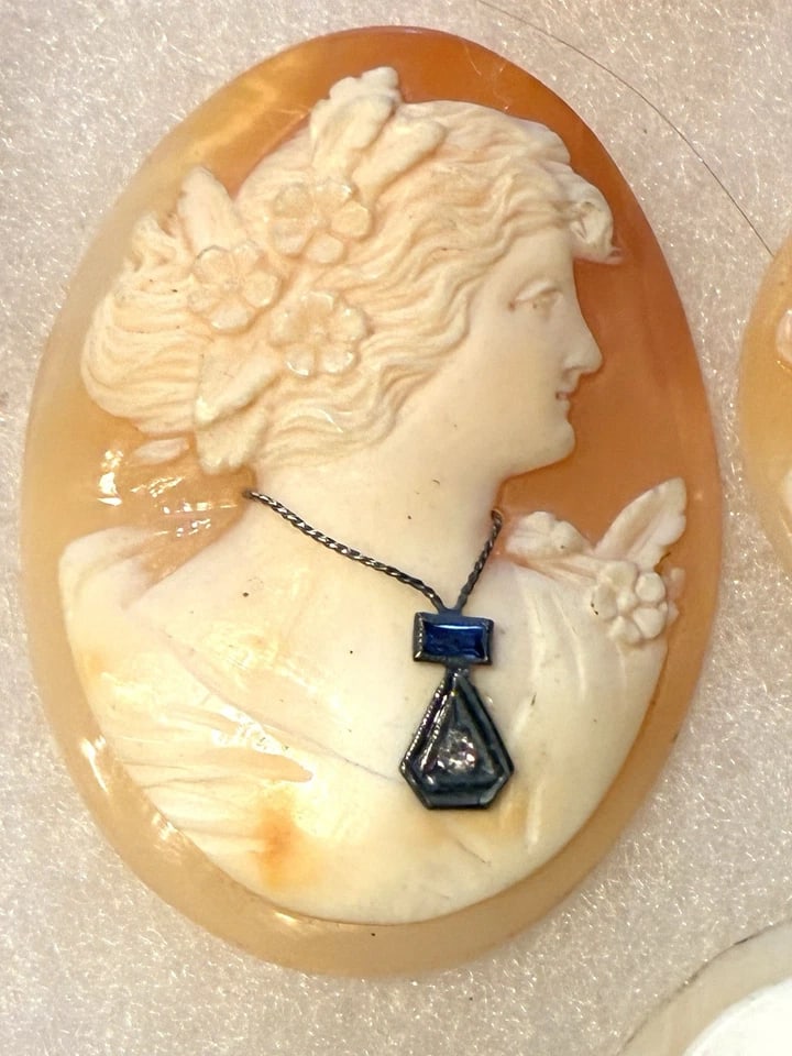 Huge Lot of Antique and Vintage Unmounted Shell Cameos – Please Refer to Photos - 6