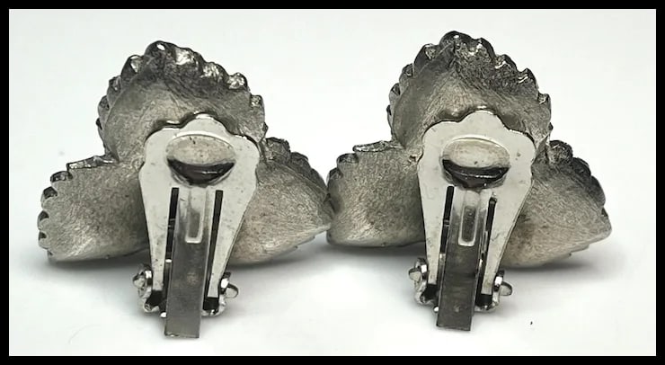 Vintage Ornate Chain Flower Necklace and Earring Set - 7