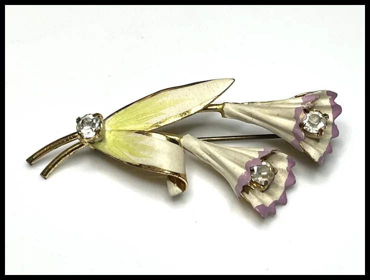 Vintage Lilly Brooch Enamel and Rhinestone Brooch - 2