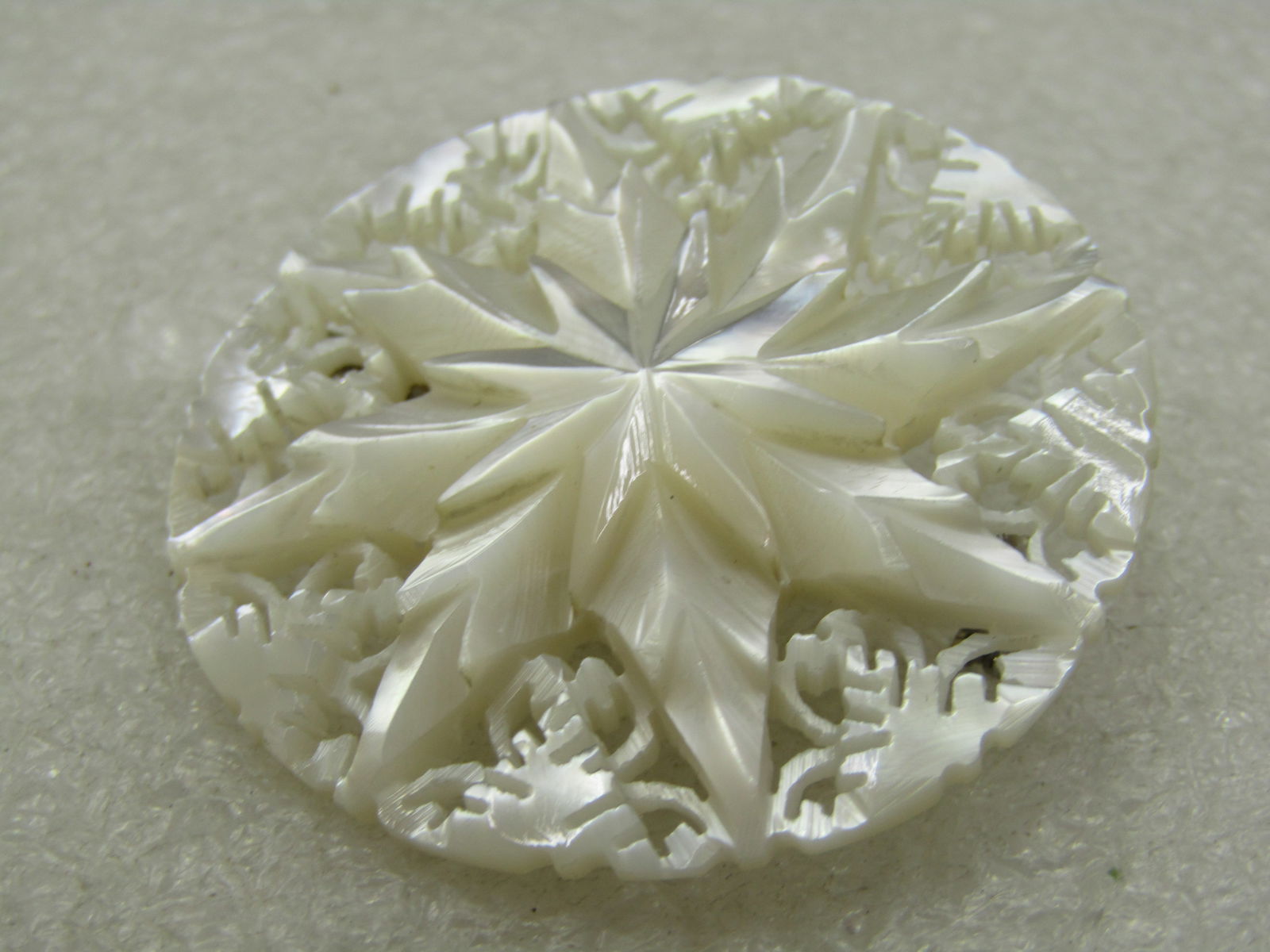 Vintage Carved Mother-of-Pearl Filigree Star Brooch, 1.5" Round - 3