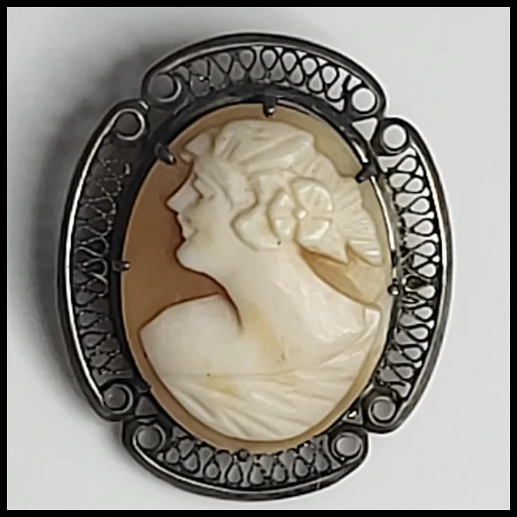 Vintage Silver Hand-Carved Shell Filigree Cameo Pin/Brooch - 2