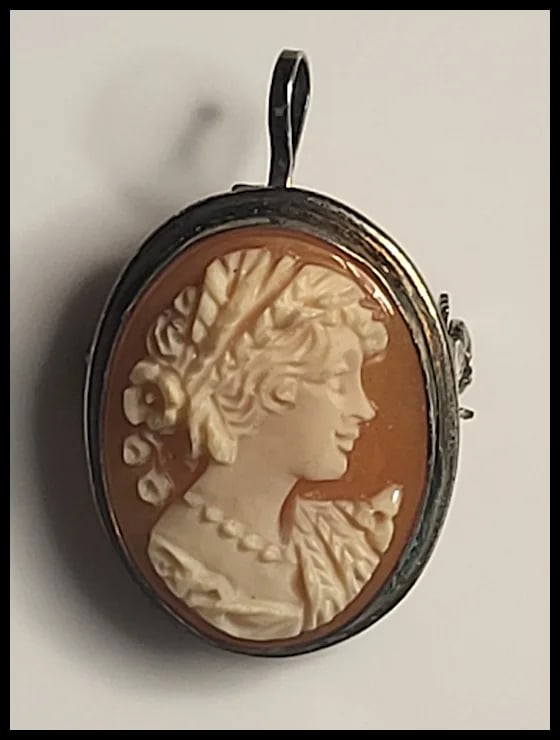 Vintage Hand Signed Shell Cameo Silver 800 Retractable Pendant/ Brooch - 2