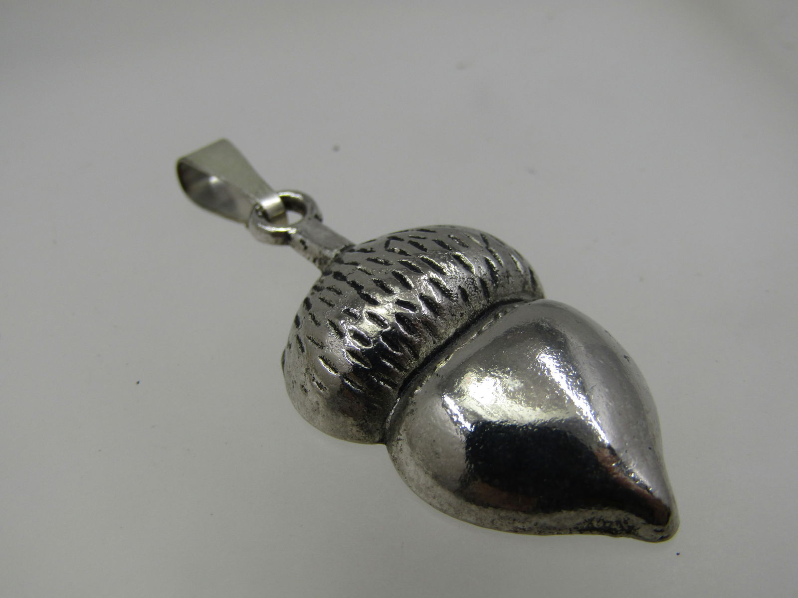 Vintage Acorn Pendant, 1.75" - 3