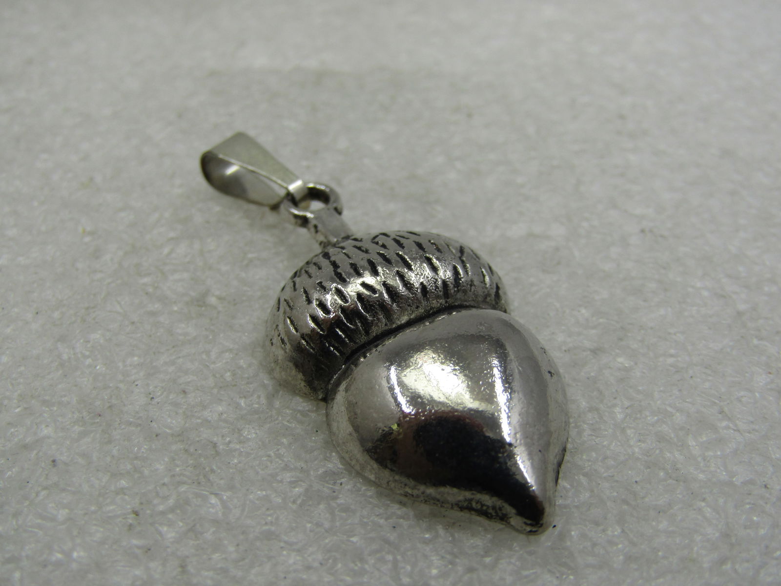 Vintage Acorn Pendant, 1.75" - 5